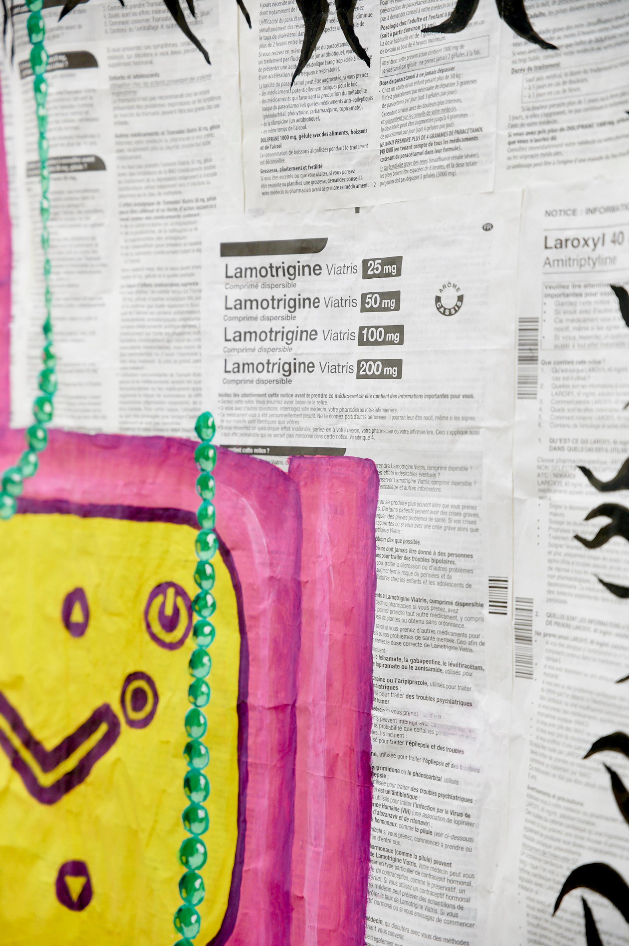 Exhibition View Group Show «Sweet Crip; view on Sahara Azzeg, souvenir d'enfance (Detail), 2023, Gouache and acrylic on medicine leaflets» at Krone Couronne, Biel, 2023 / Photo: Alizée Quinche / Courtesy: the artist and Krone Couronne