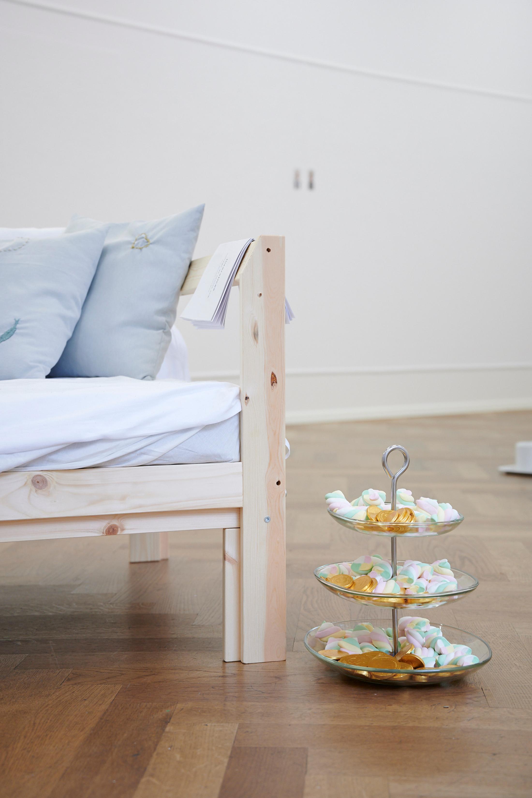 Exhibition View Group Show «Sweet Crip; view on Criptonite, Pleasure, 2023, Acrylic on medicine tablets» at Krone Couronne, Biel, 2023 / Photo: Alizée Quinche / Courtesy: the artists and Krone Couronne