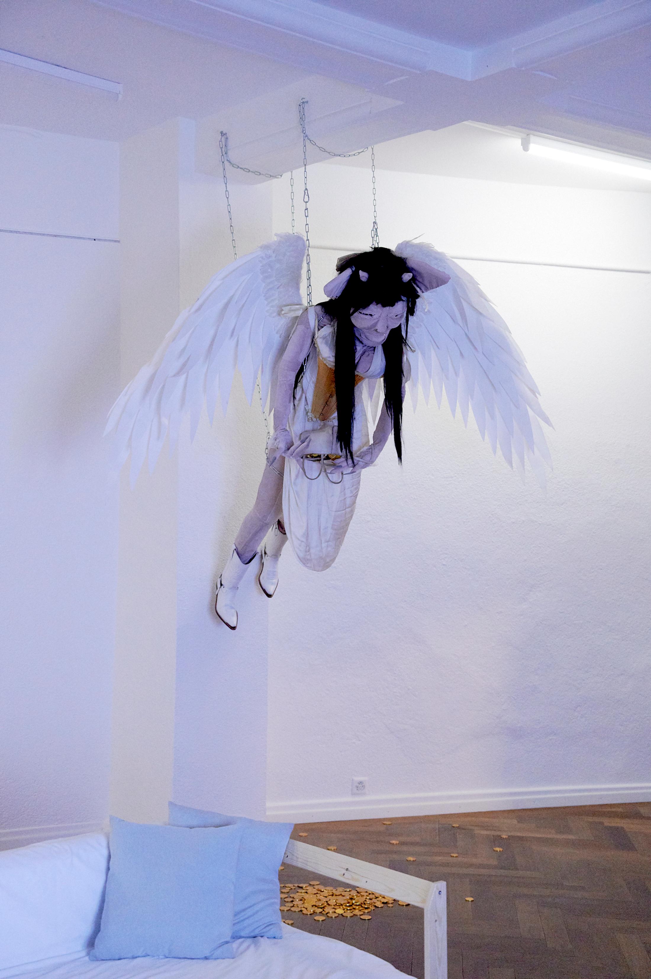 Exhibition View Group Show «Sweet Crip; view on Sabrina Röthlisberger Belkacem, Fortuna, 2021» at Krone Couronne, Biel, 2023 / Photo: Alizée Quinche / Courtesy: the artist and Krone Couronne