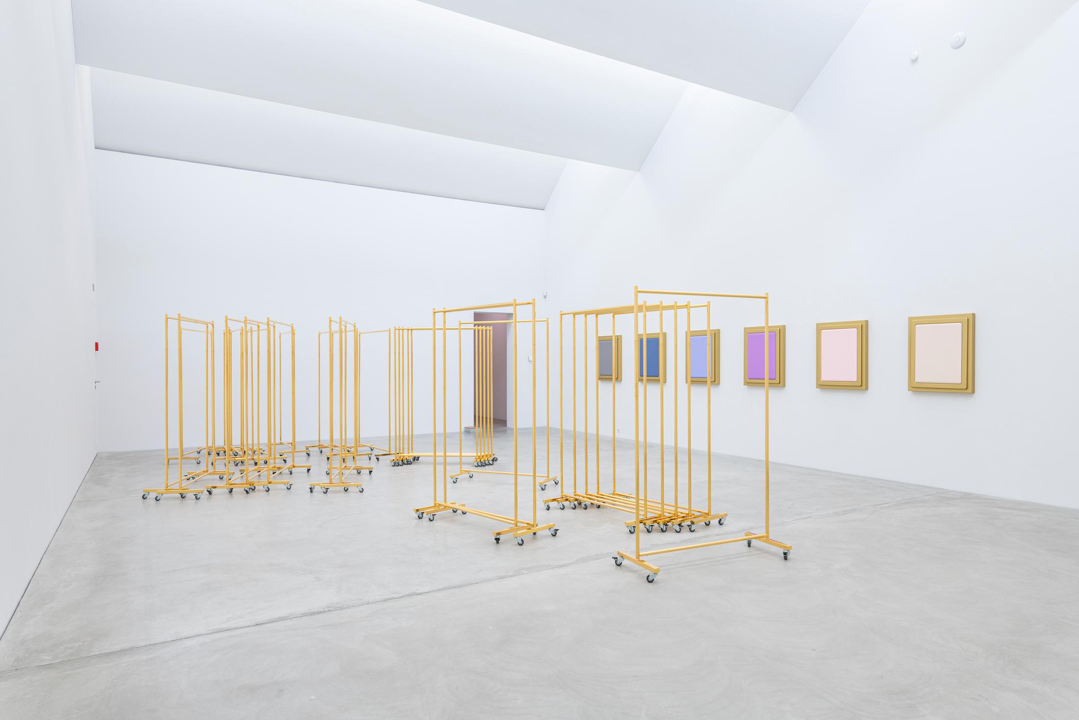 Exhibition View Sylvie Fleury Solo Show «Shoplifters from Venus» at Kunstmuseum Winterthur, Winterthur, 2023 / Photo: Reto Kaufmann / Courtesy: the artist and Walter A. Bechtler-Stiftung