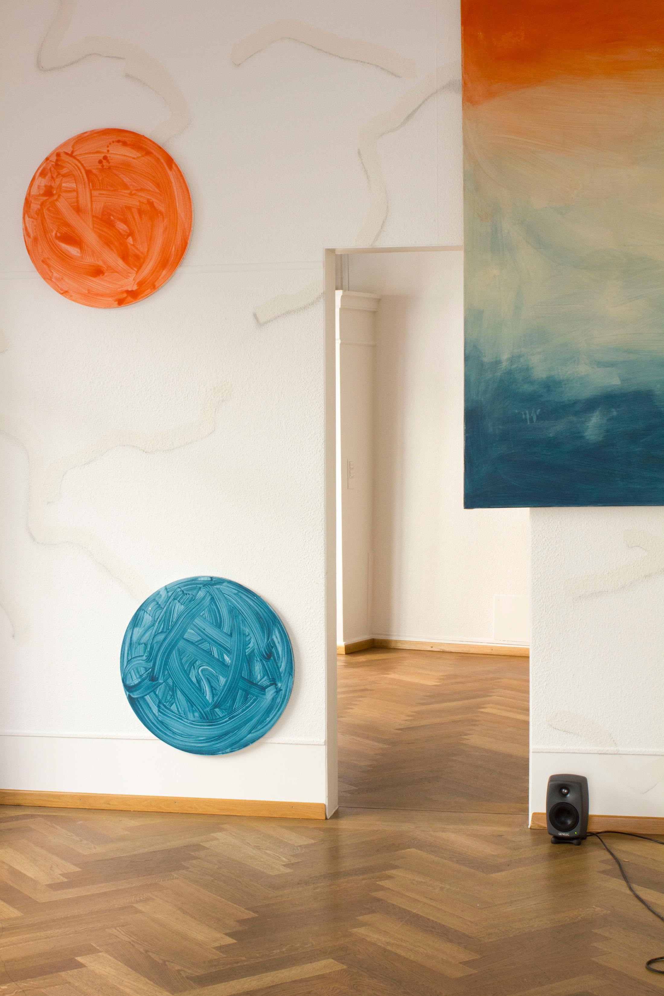 Exhibition View Group Show «BIENNEOPHONE; view on Marcel Freymond, Community, 2021» at Krone Couronne, Biel/Bienne, 2021 / Courtesy: the artist and Krone Couronne