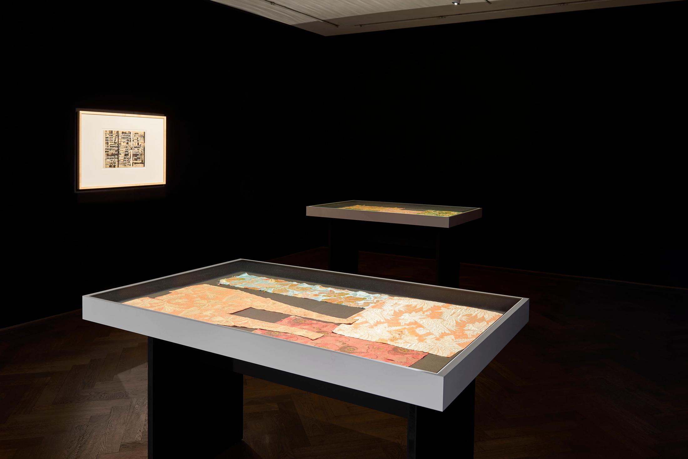 Exhibition View Groupshow «Bizarre Silks, Private Imaginings and Narrative Facts, etc.» an exhibition by Nick Mauss at Kunsthalle Basel, Basel, 2020 / Photo: Philipp Hänger and Kunsthalle Basel / Courtesy: the artists and Kunsthalle Basel