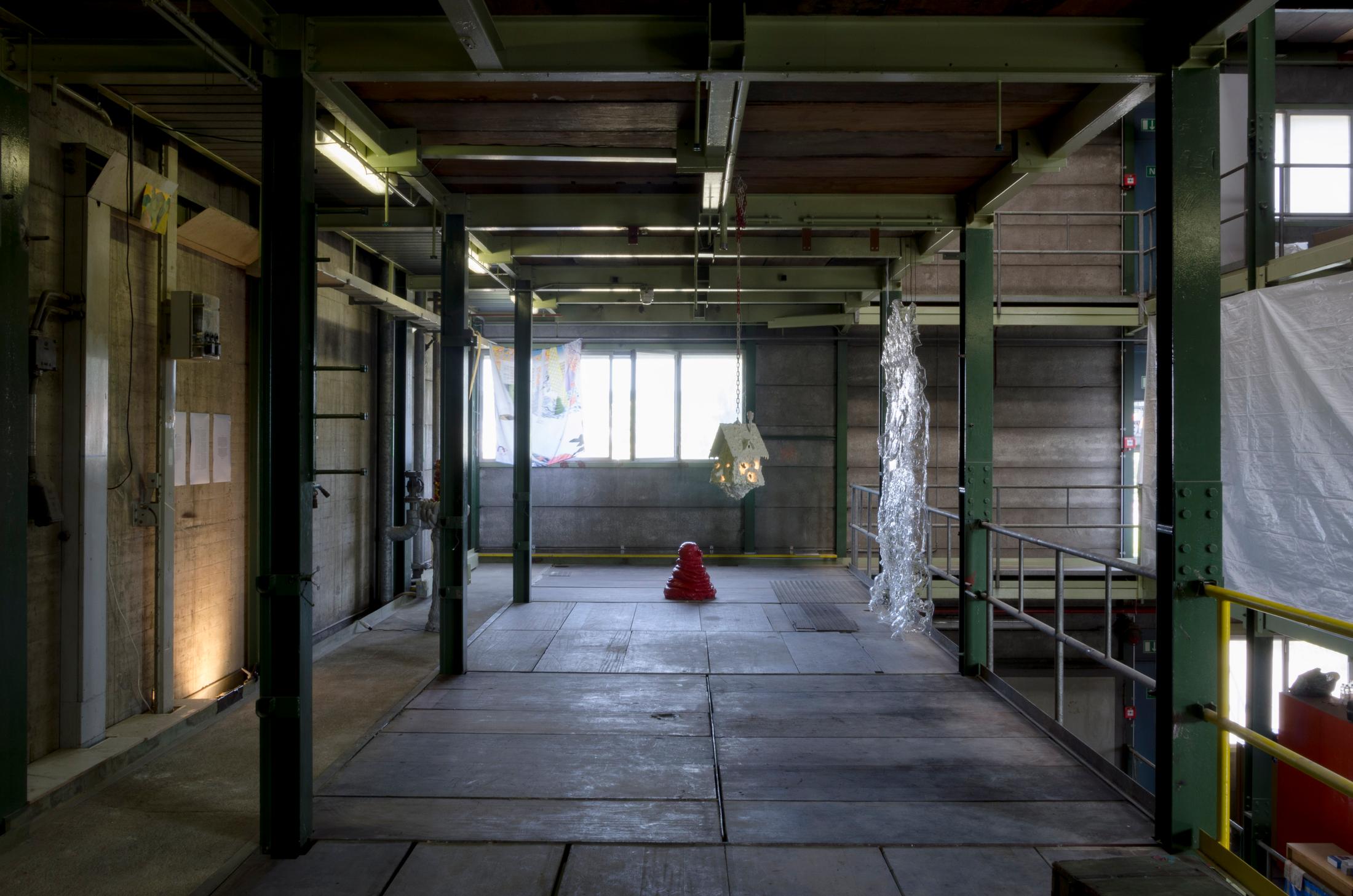 Exhibition View Groupshow «Boring Twenties» at Hrüze Gegi, Winterthur, 2020 / Photo: Hrüze Gegi / Courtesy: the artists and Hrüze Gegi