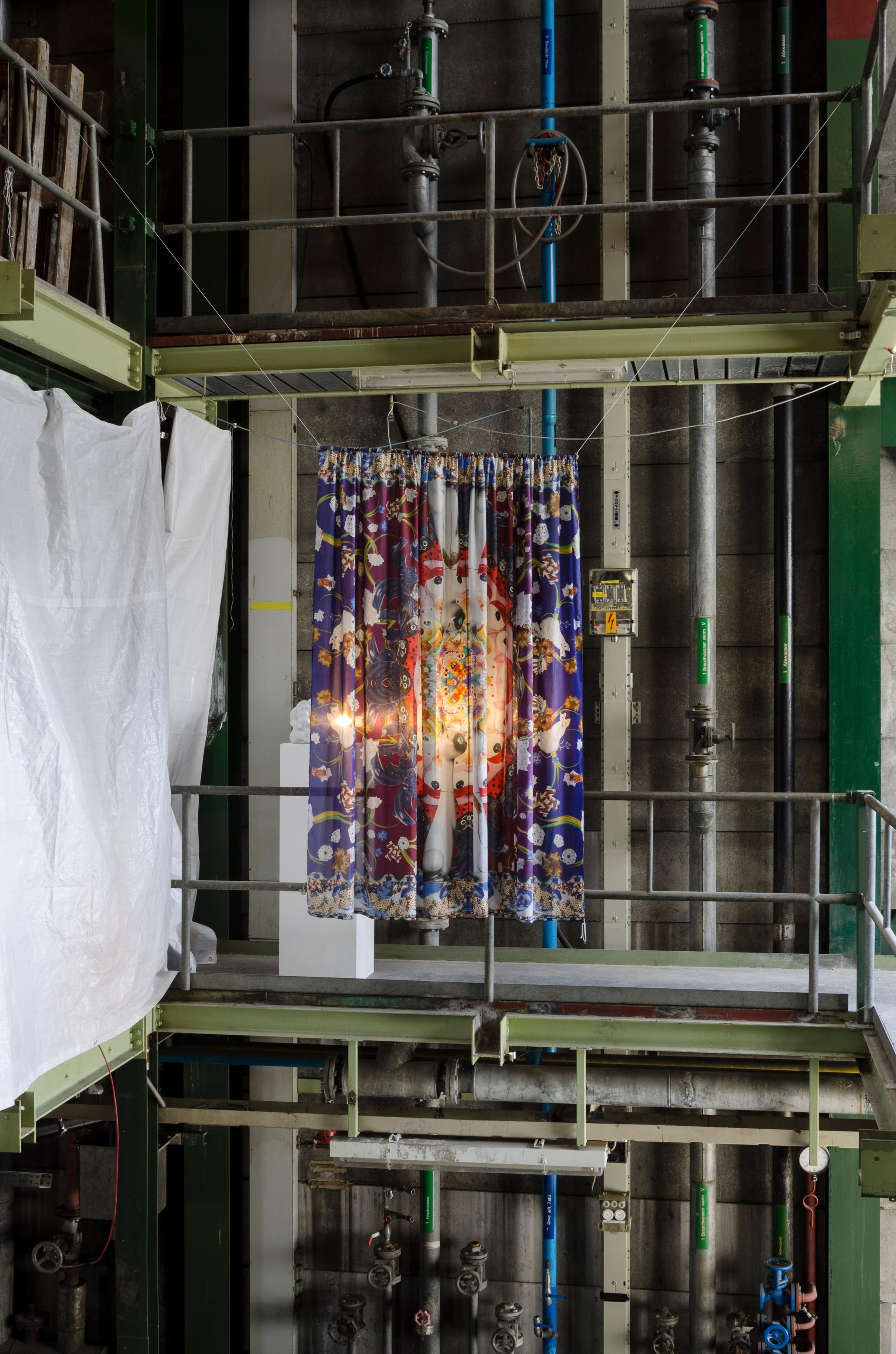 Exhibition View Groupshow «Boring Twenties; view on Magdalena Baranya, Untitled, 2020» at Hrüze Gegi, Winterthur, 2020 / Photo: Hrüze Gegi / Courtesy: the artists and Hrüze Gegi