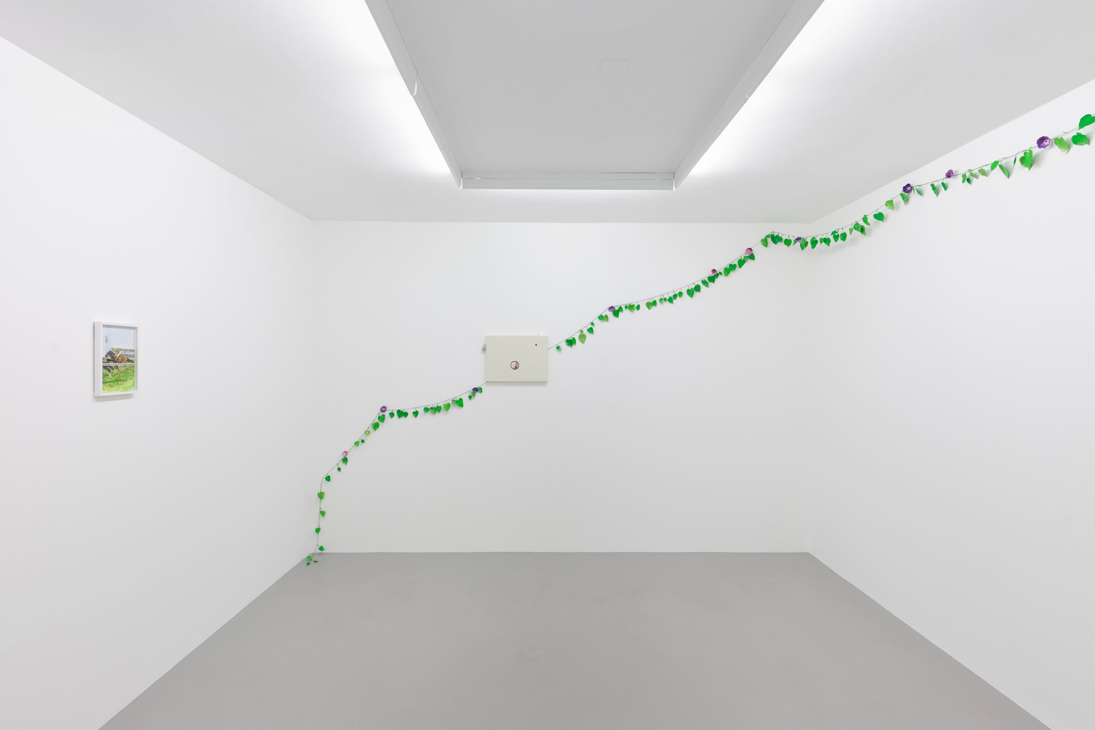 Exhibition View Cassidy Toner Solo Show «Subverting expectations with bad humor and mediocre output» at GALERIE PHILIPPZOLLINGER, Zurich, 2022 / Photo: Conradin Frei / Courtesy: the artist and GALERIE PHILIPPZOLLINGER