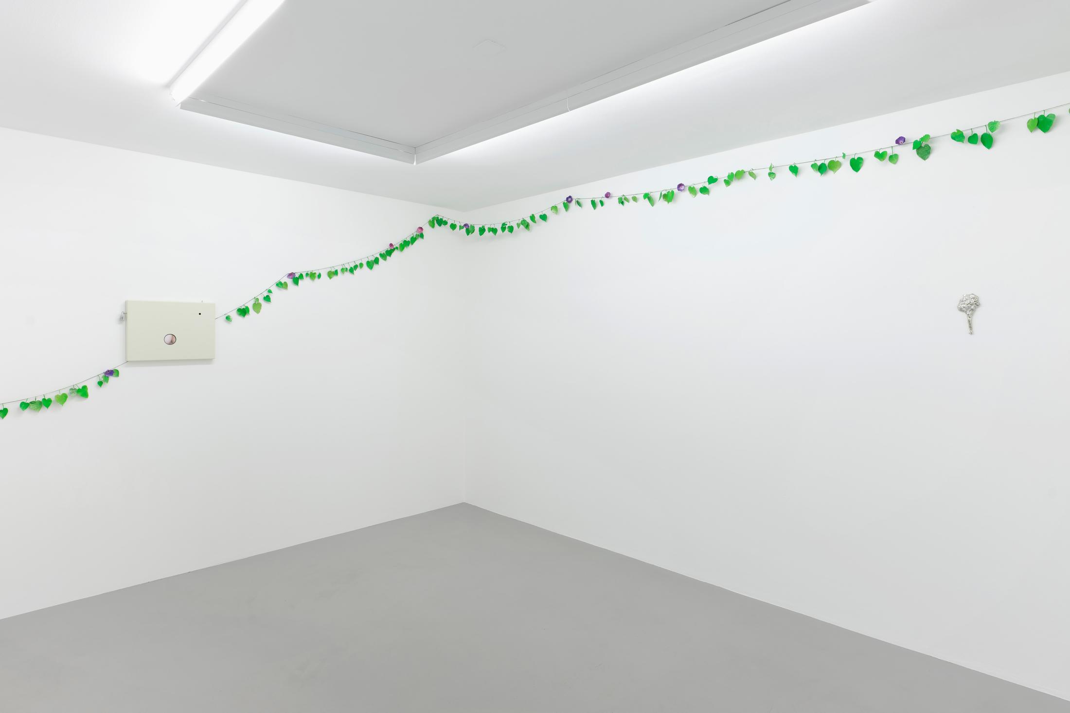 Exhibition View Cassidy Toner Solo Show «Subverting expectations with bad humor and mediocre output» at GALERIE PHILIPPZOLLINGER, Zurich, 2022 / Photo: Conradin Frei / Courtesy: the artist and GALERIE PHILIPPZOLLINGER