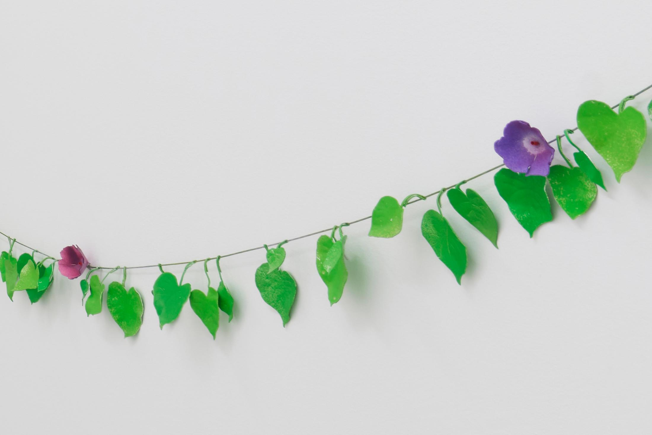 Exhibition View Cassidy Toner Solo Show «Subverting expectations with bad humor and mediocre output; view on Cassidy Toner, In loving memory of Haru Urara, 2022, spray-paint on metal, wire, dimensions variable» at GALERIE PHILIPPZOLLINGER, Zurich, 2022 / Photo: Conradin Frei / Courtesy: the artist and GALERIE PHILIPPZOLLINGER