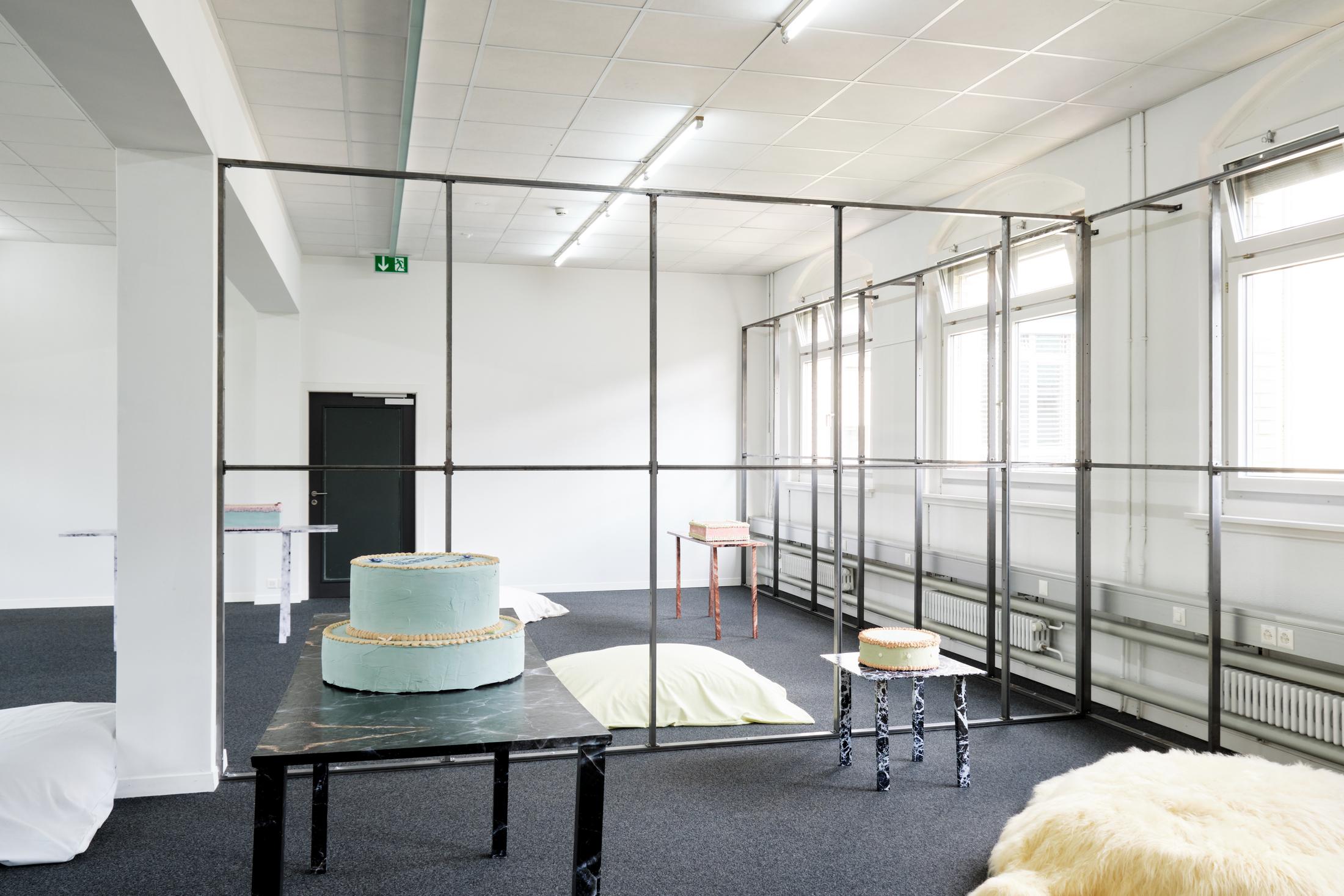 Exhibition View Cathrin Jarema Solo Show «and then I got distracted» at unanimous consent, Zurich, 2022 / Photo: Philip Ullrich / Courtesy: the artist and unanimous consent
