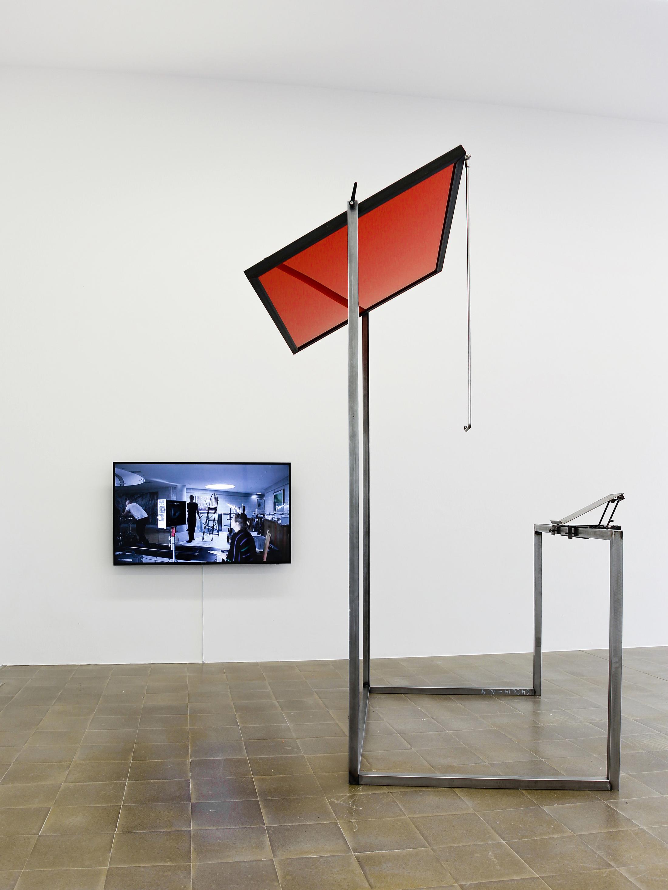 Exhibition View Céline Condorelli Soloshow at Centre d’art Pasquart, Biel, Bienne, 2019 / Photo: Lia Wagner / Courtesy: the artist