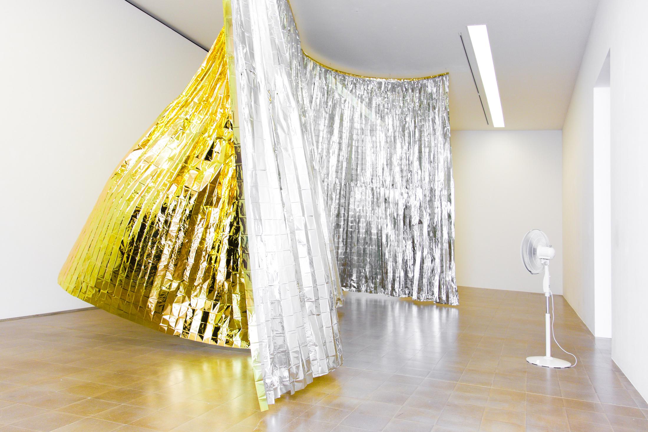Exhibition View Céline Condorelli Soloshow at Centre d’art Pasquart, Biel, Bienne, 2019 / Photo: Lia Wagner / Courtesy: the artist