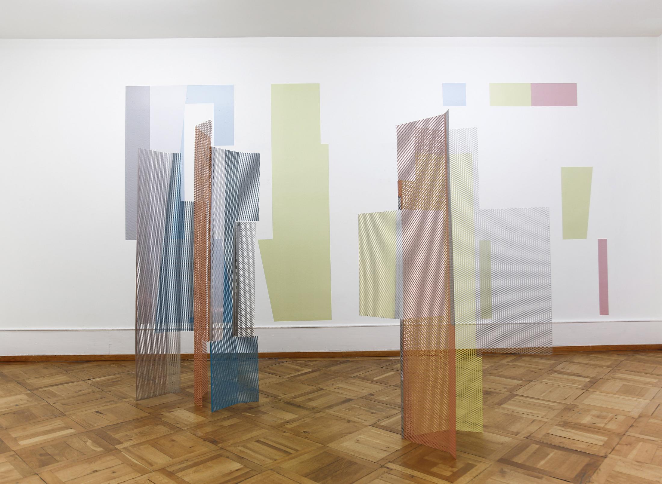 Exhibition View Céline Condorelli Soloshow at Centre d’art Pasquart, Biel, Bienne, 2019 / Photo: Lia Wagner / Courtesy: the artist