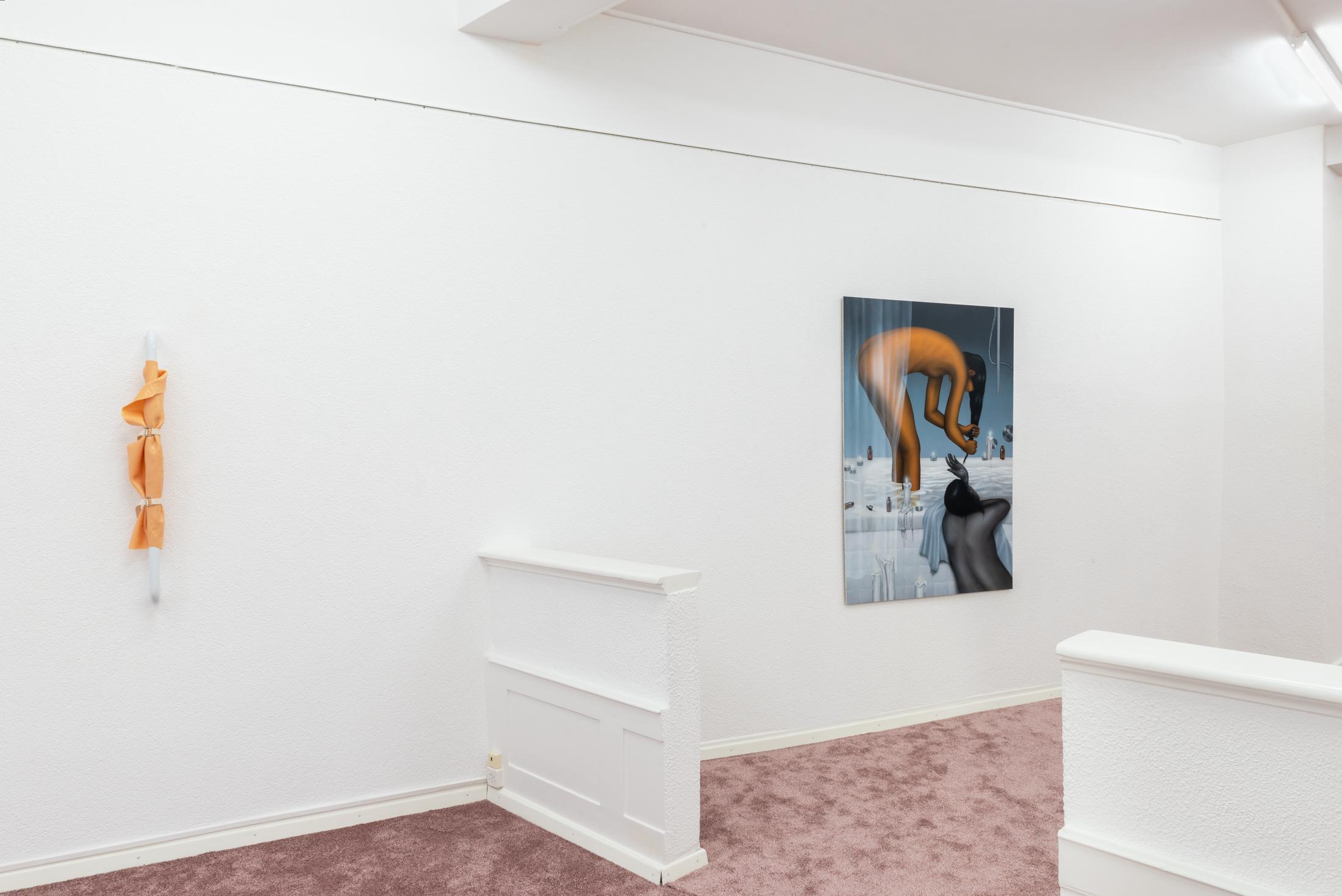 Exhibition View Group Show «TIES AND KNOTS AND BANDAGES» at Kronne Couronne, Biel/Bienne, 2022 / Photo: Thalles Piaget / Courtesy: the artists and Krone Couronne