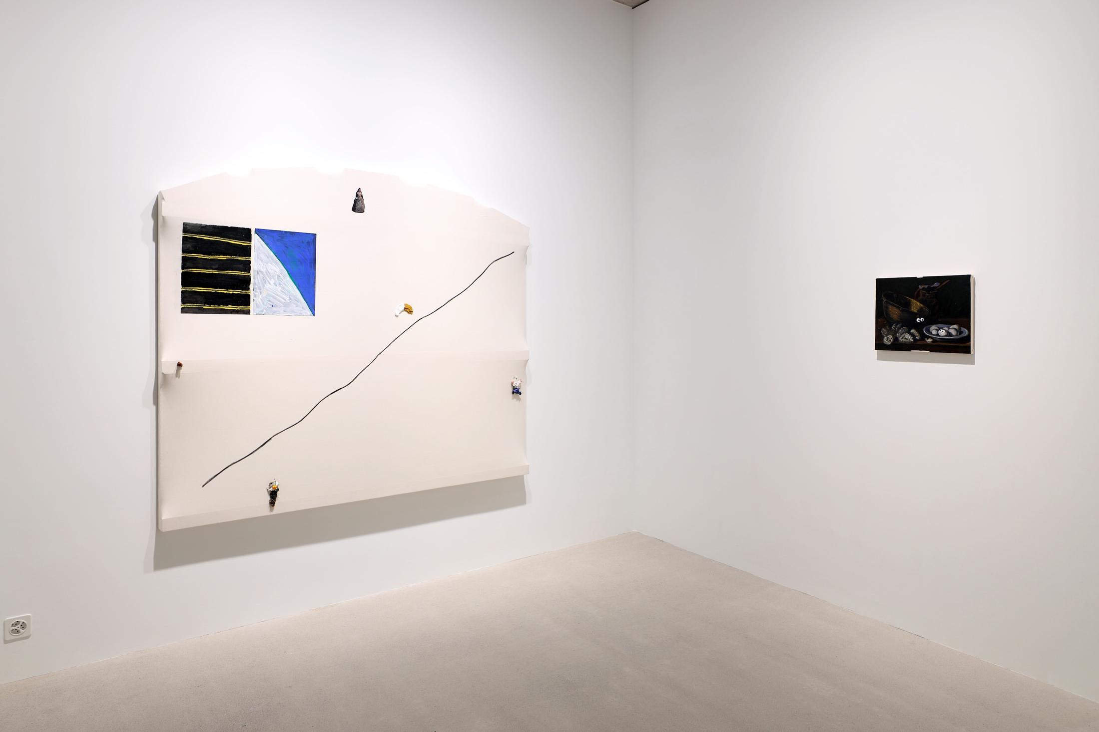 Exhibition View Charles Benjamin Soloshow «Not Again; view on Charles Benjamin, La Menina, 2020 (left) and If you think this is bad you should see the others (5), 2020» at Windhager von Kaenel, Zurich, 2020 / Courtesy: the artist and Windhager von Kaenel