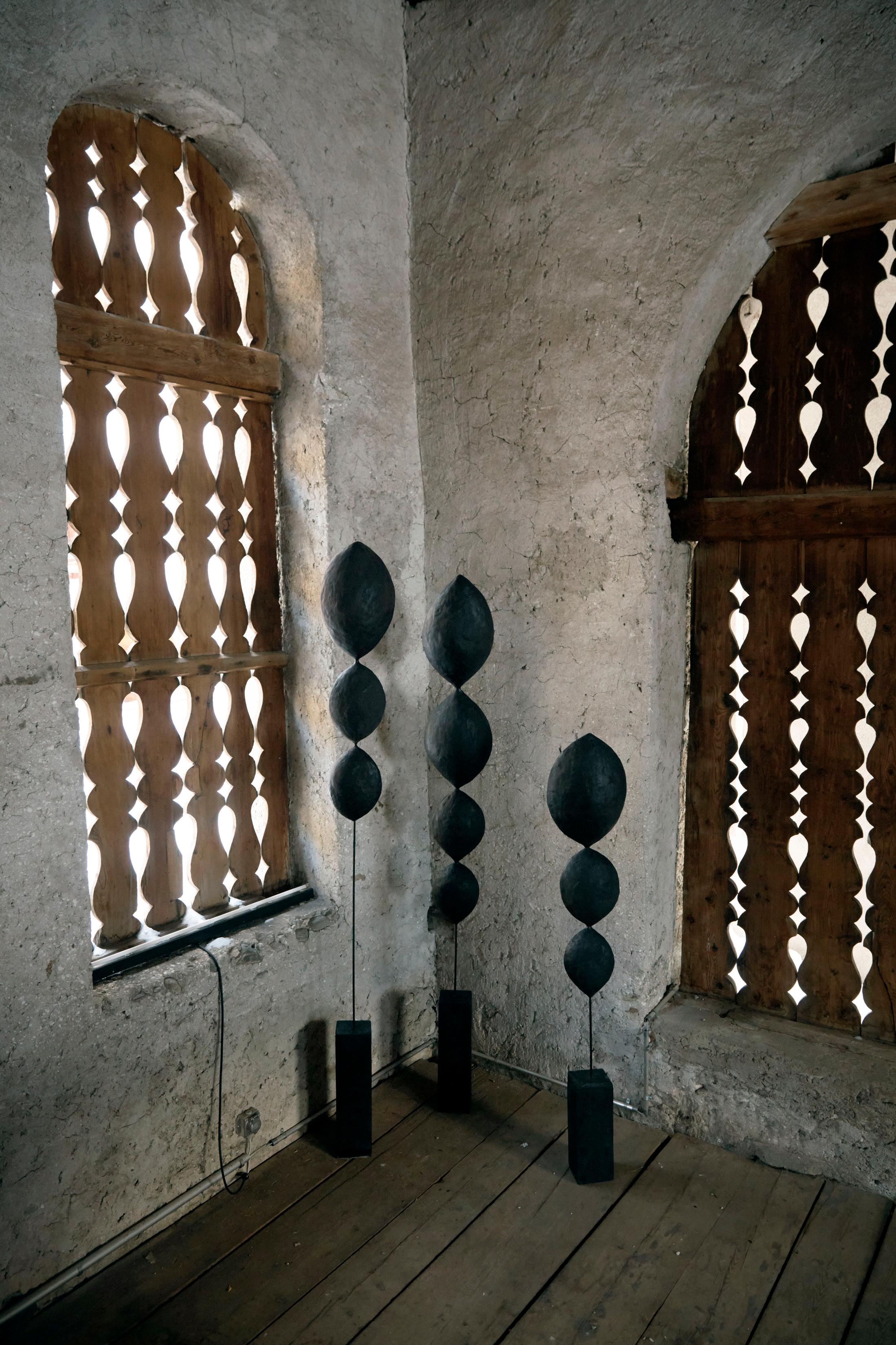 Installation View Sarah Masüger «In Your Hands»  at Stalla Madulain, 2018 / Photo: Maurice Haas / Courtesy: the artist and Stalla Madulain