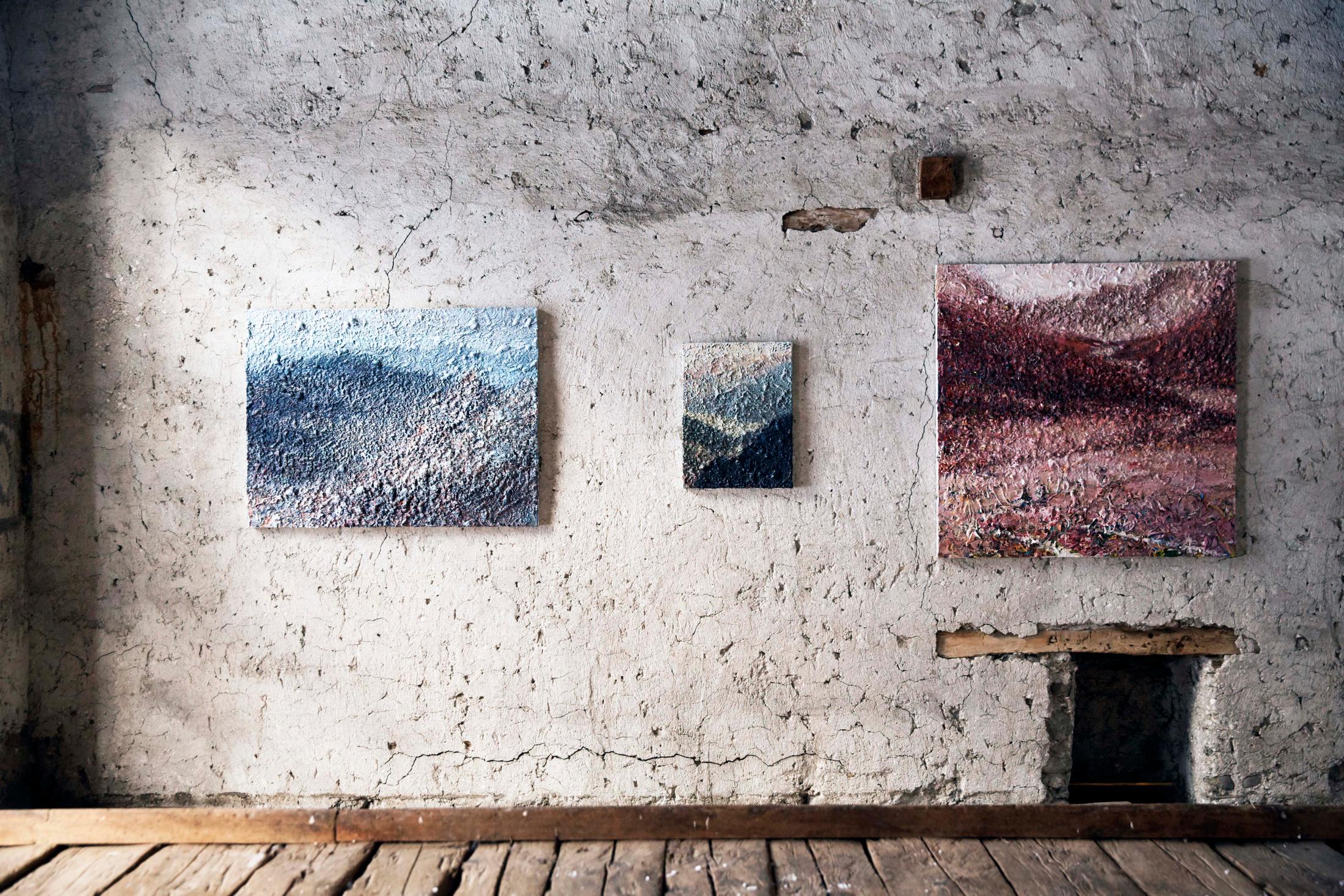 Installation View Chrissy Angliker «A History of Yearning» at Stalla Madulain, 2018 / Photo: Maurice Haas / Courtesy: the artist and Stalla Madulain