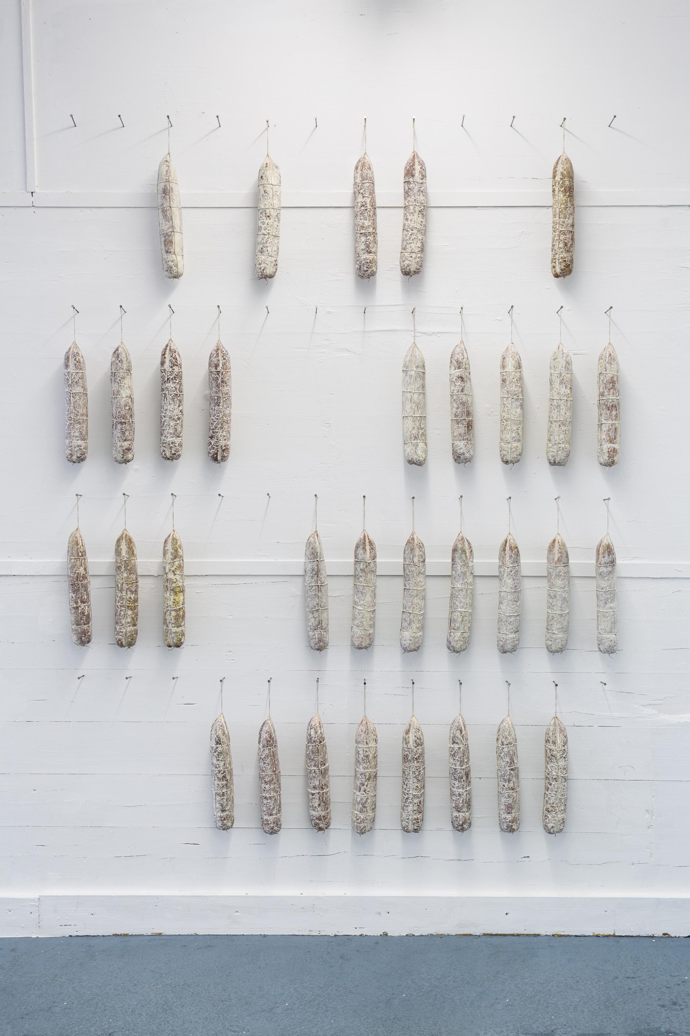 Exhibition View Groupshow «New (Object) Order» with Christoph Hänsli, Eduardo Rubén and Francisco Sierra at Last Tango, Zurich, 2019 / Photo: Kilian Bannwart / Courtesy: the artists and Last Tango