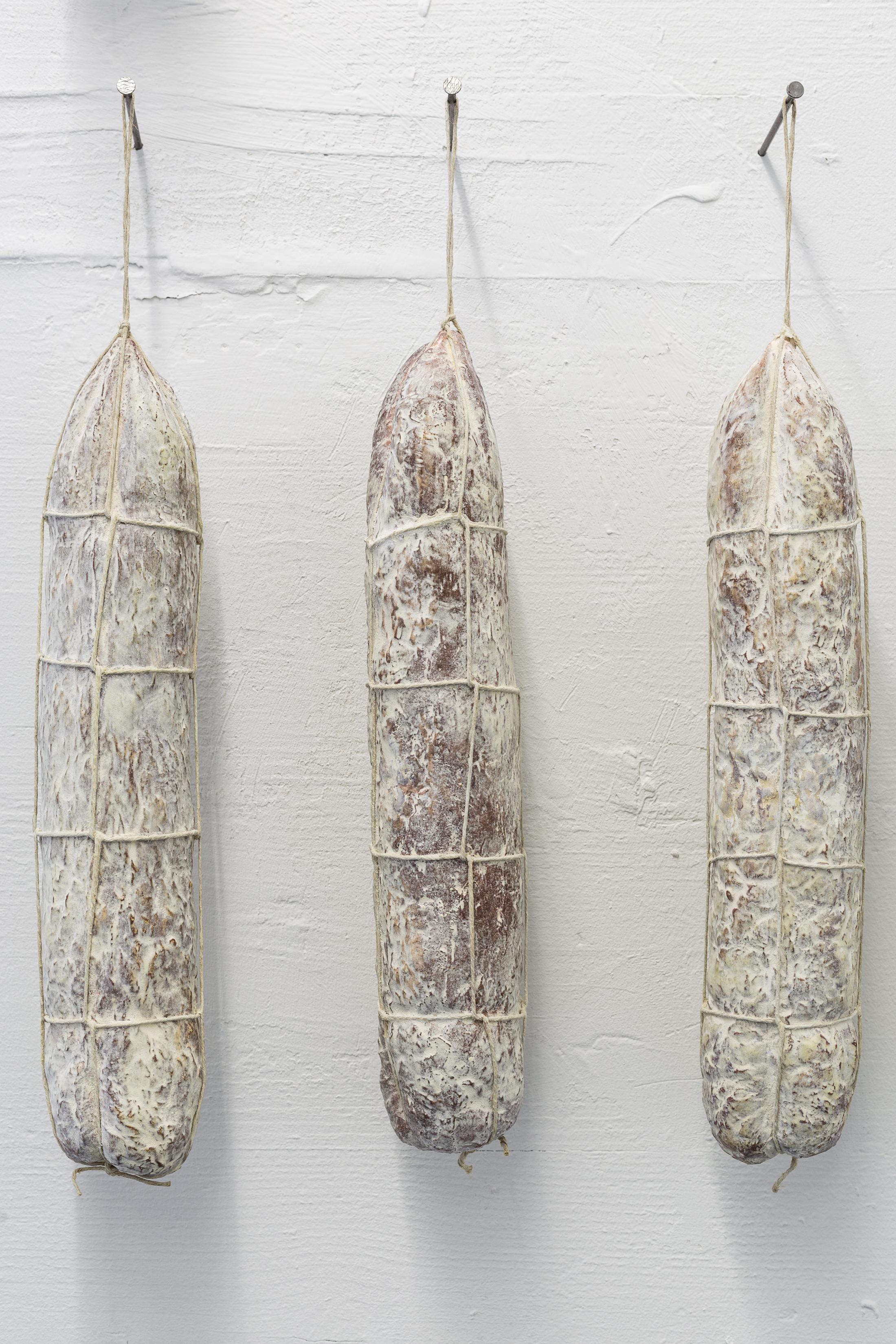 Exhibition View Groupshow «New (Object) Order» with Christoph Hänsli, Eduardo Rubén and Francisco Sierra at Last Tango, Zurich, 2019 / Photo: Kilian Bannwart / Courtesy: the artists and Last Tango