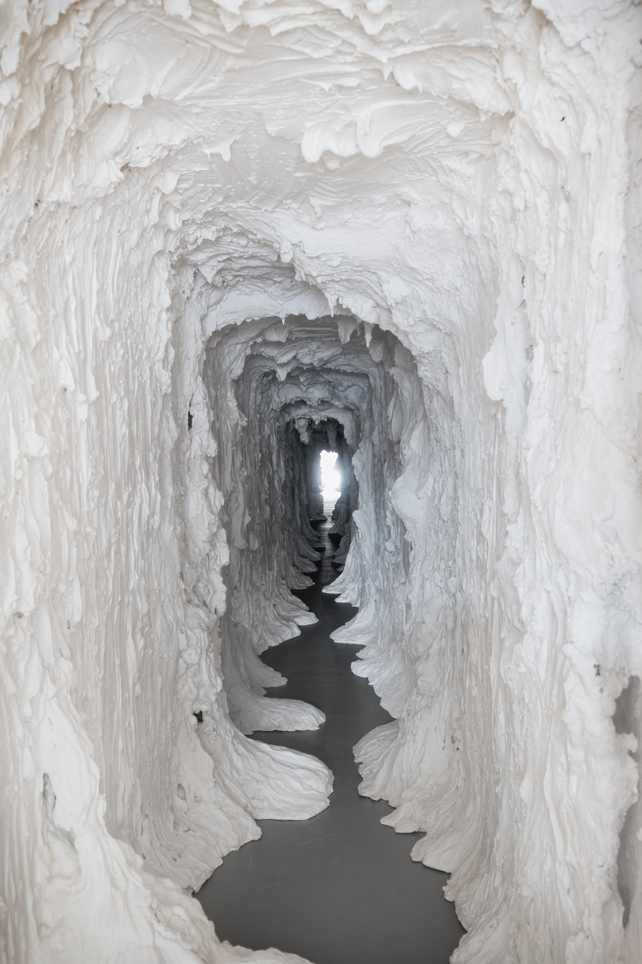 Exhibition View Group Show «Città irreale; view on Sara Masüger, Tunnel, 2014-2020» at Lokremise, St. Gallen, 2021 / Photo: Sebastian Stadler / Courtesy: Collection of Kunstmuseum St. Gallen