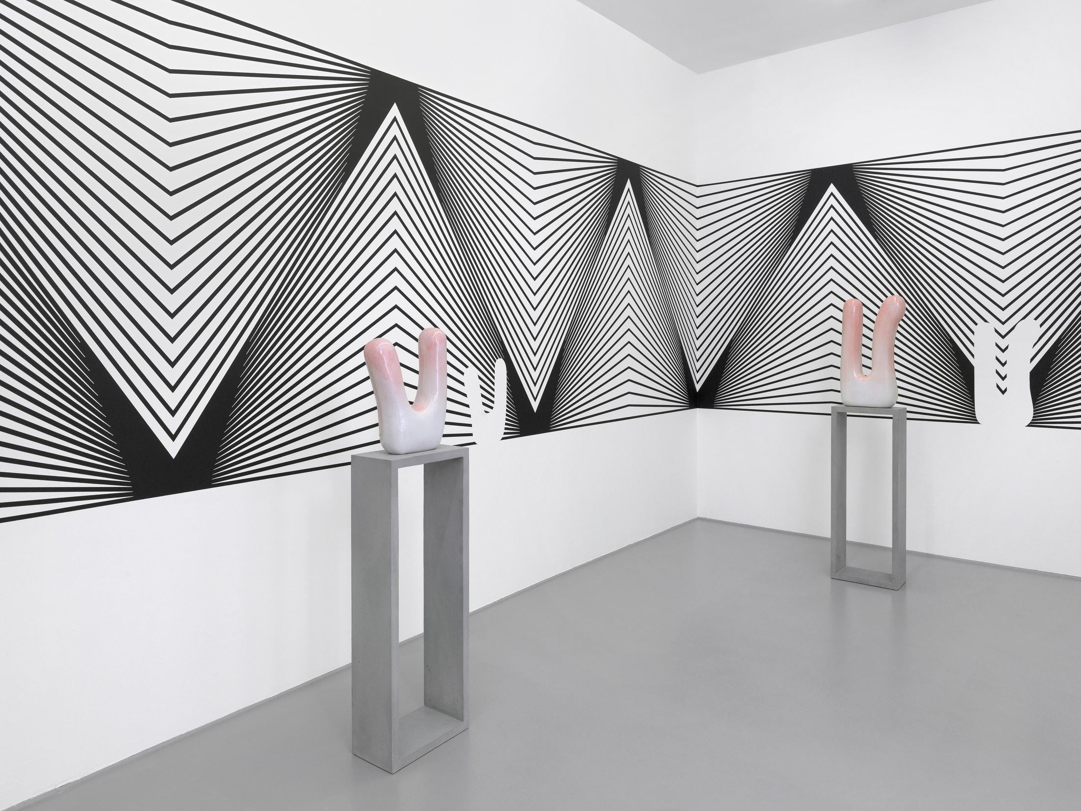 Exhibition View Claudia Comte Soloshow «Bunnies & Zig Zag» at Galerie Joy de Rouvre, Geneva / Photo: Annik Wetter / Courtesy: the artist and König Galerie, Berlin