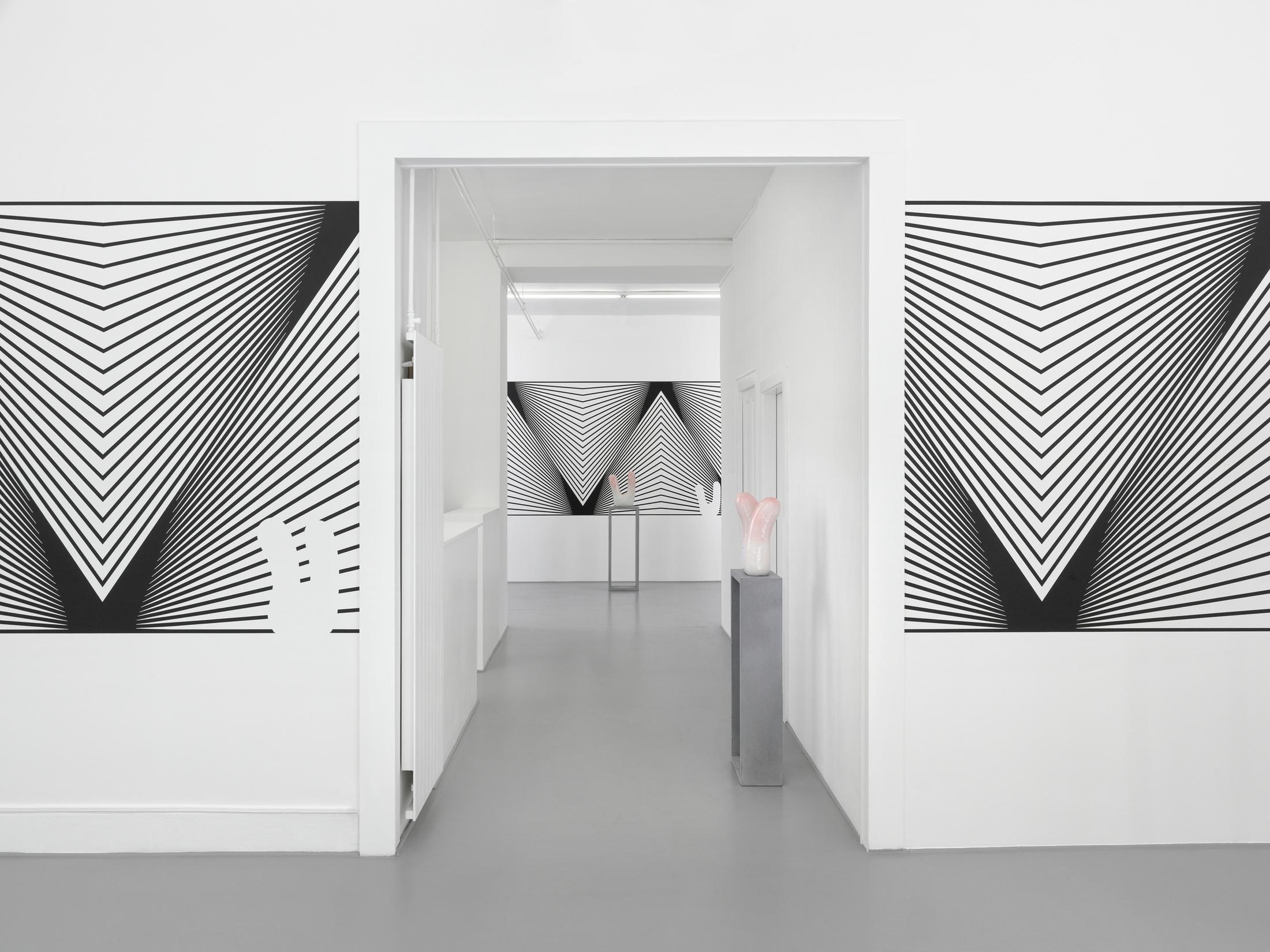 Exhibition View Claudia Comte Soloshow «Bunnies & Zig Zag» at Galerie Joy de Rouvre, Geneva / Photo: Annik Wetter / Courtesy: the artist and König Galerie, Berlin