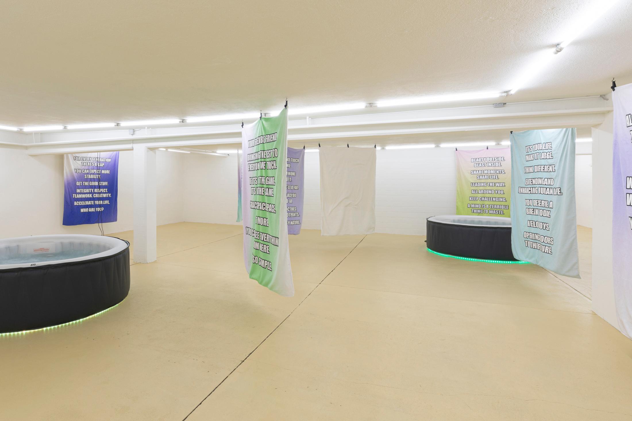 Exhibition View Clifford E. Bruckmann Soloshow «six degrees of memories, decisions, potentials» at unanimous consent, Zurich, 2020 / Photo: Michal Florence Schorro / Courtesy: the artist and unanimous consent
