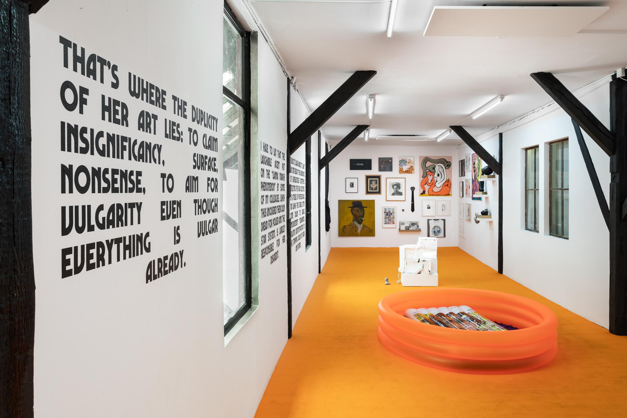 Exhibition View Group Show «Cockroach or Queen?» at Last Tango, Zurich, 2021 / Photo: Kilian Bannwart / Courtesy: the artists and Last Tango