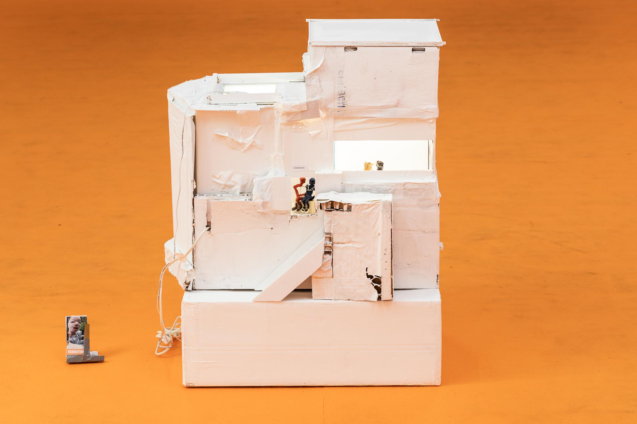 Exhibition View Group Show «Cockroach or Queen?; view on Latefa Wiersch, Exhibition, 2021, mixed media, ca. 58 x 55 x 40 cm» at Last Tango, Zurich, 2021 / Photo: Kilian Bannwart / Courtesy: the artist and Last Tango