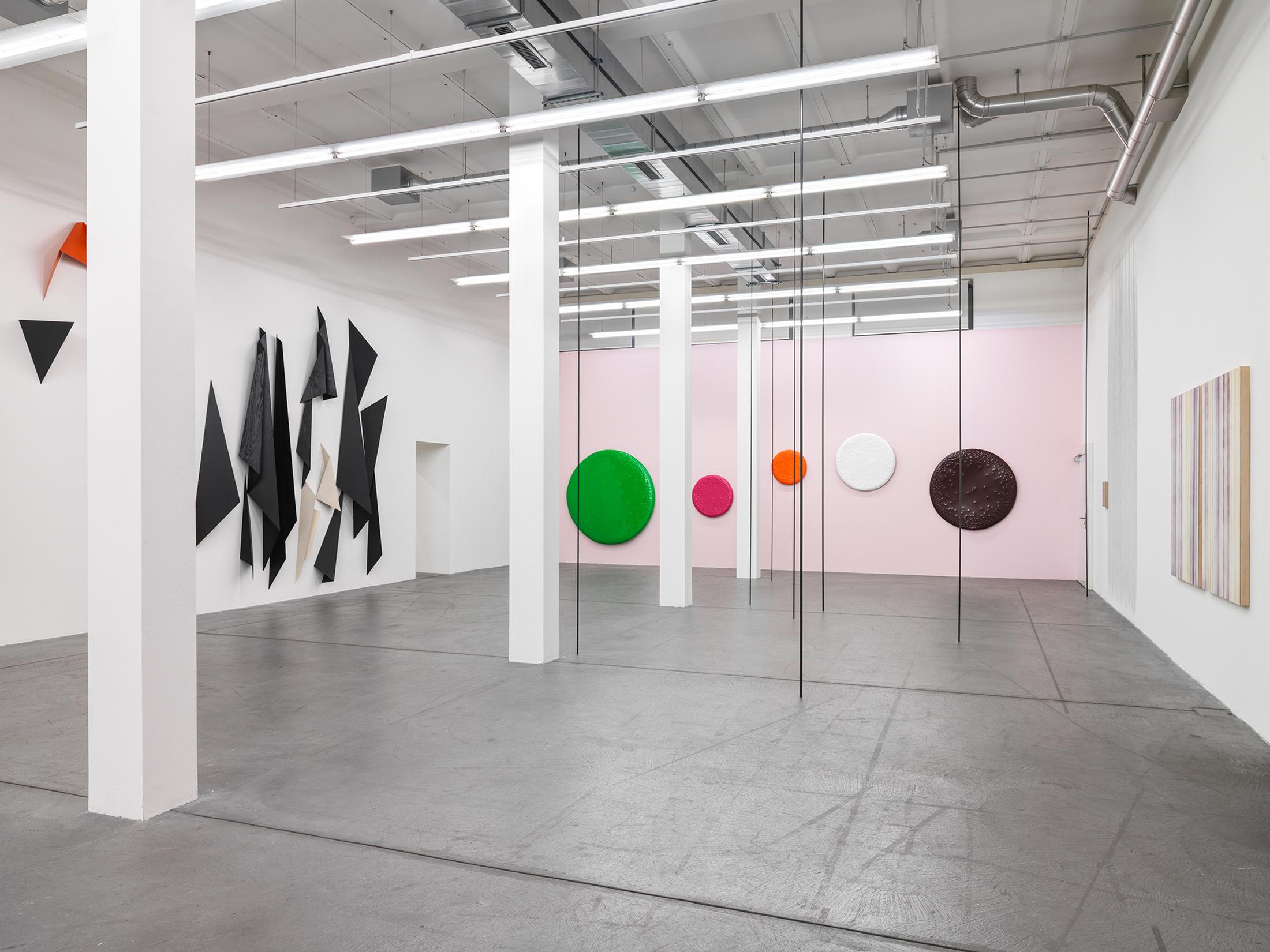 Exhibition View «Concrete Contemporary ; view on Katja Strunz, David Renggli, Sofie Thorsen» at Museum Haus Konstruktiv, 2019 / Photo: Stefan Altenburger