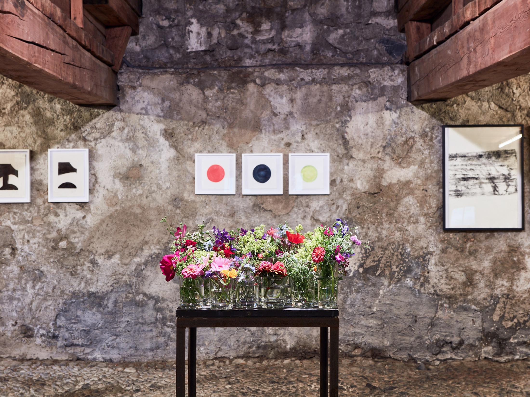 Exhibition View Laura Bott at Stalla Madulain, Madulain, 2019 / Photo: Philippe Hubler / Courtesy: the artists and Stalla Madulain