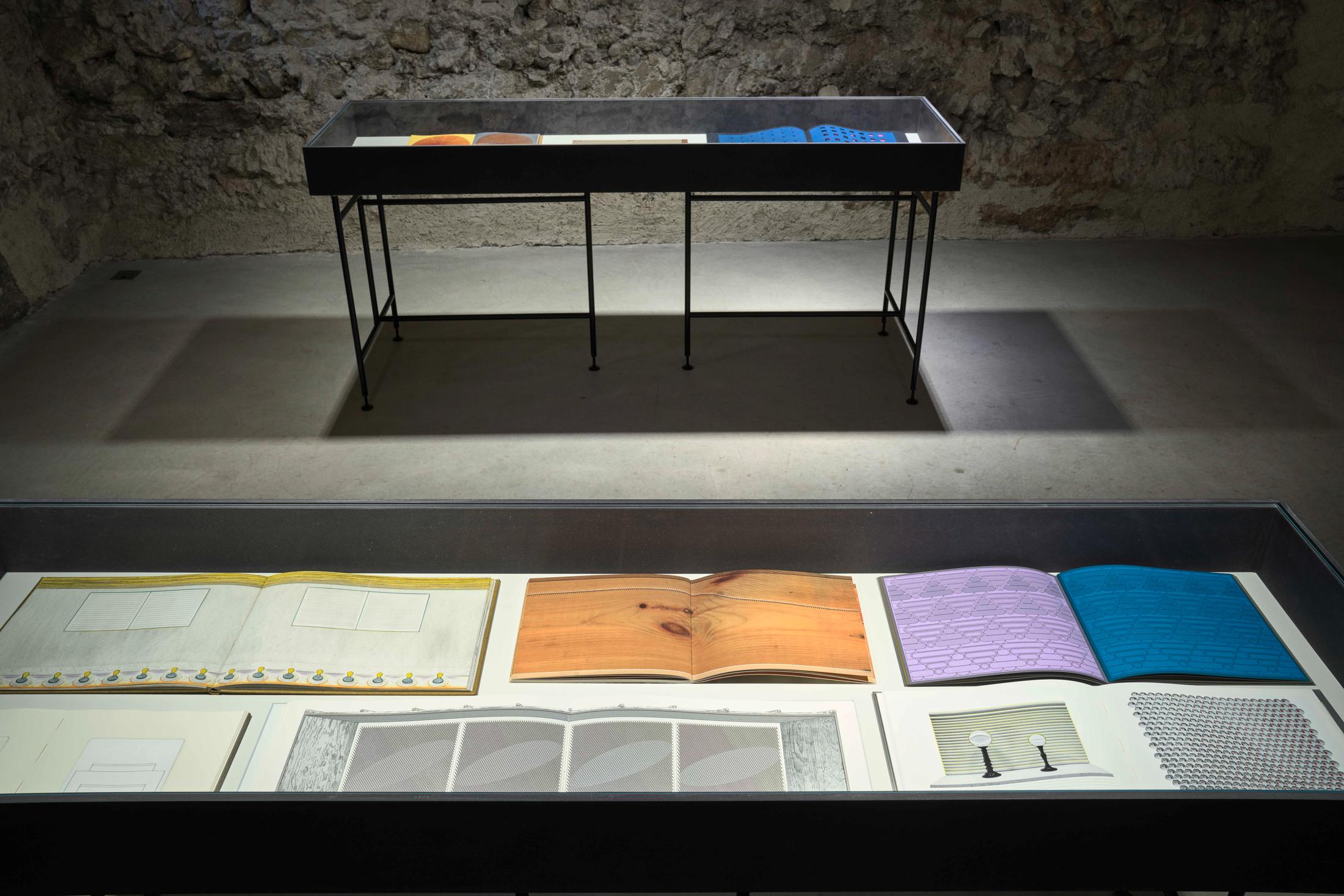 Exhibition View Dan Walsh Soloshow «AfterMath» at Galerie Tschudi, Zuoz, 2020 / Photo: Ralph Feiner, Malans / Courtesy: the artist and Galerie Tschudi