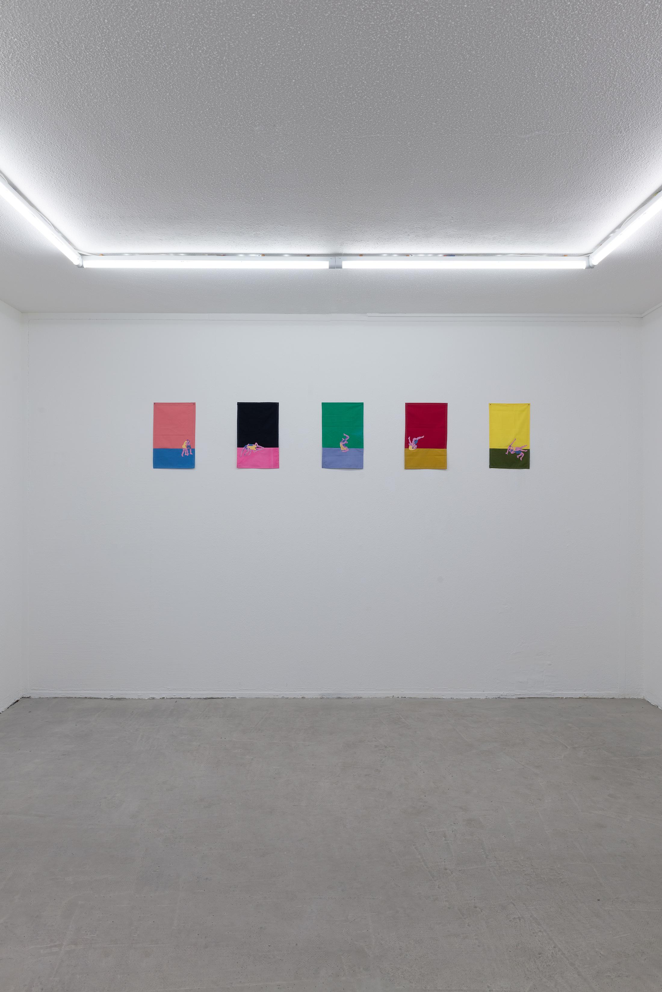 Exhibition View Darius Dolatyari-Dolatdoust Solo Show «I'm a Flower; view on Darius Dolatyari-Dolatdoust, Cuddles 1-5, 2021» at Hamlet, Zurich, 2021 / Photo: Patrick Cipriani / Courtesy: the artist and Hamlet