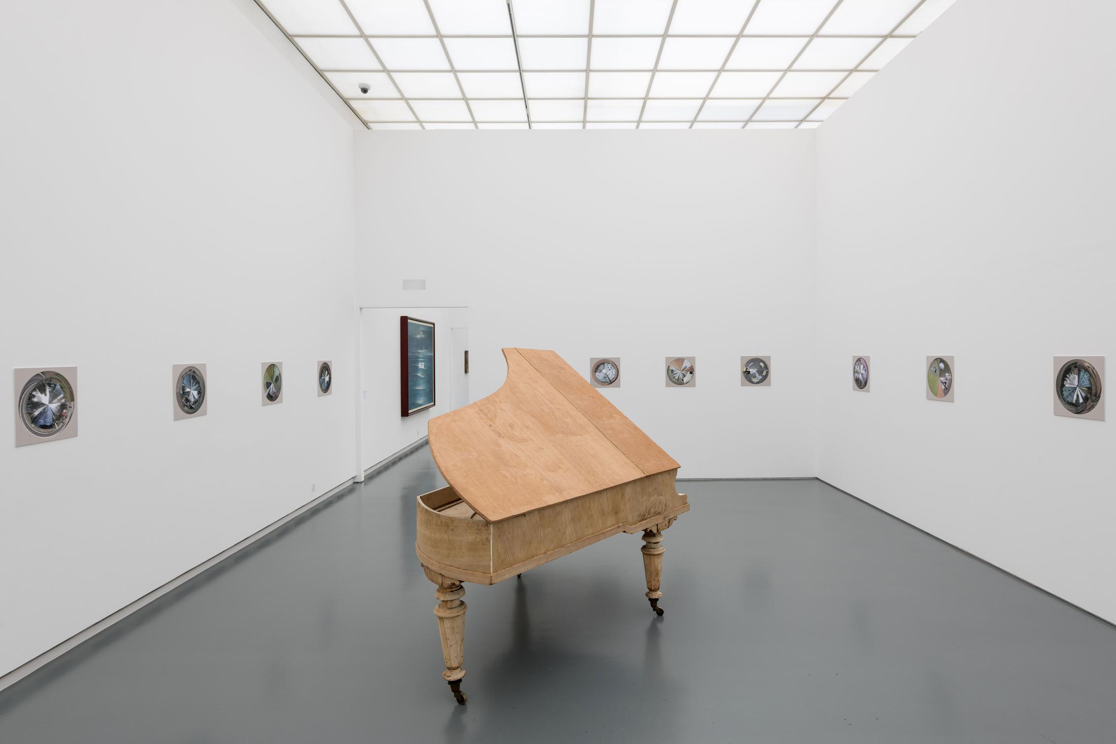 Exhibition View Dominic Michel Soloshow at Aargauer Kunsthaus, Aarau, 2020 / Photo: Ullmann Photography / Courtesy: the artist and Aargauer Kunsthaus