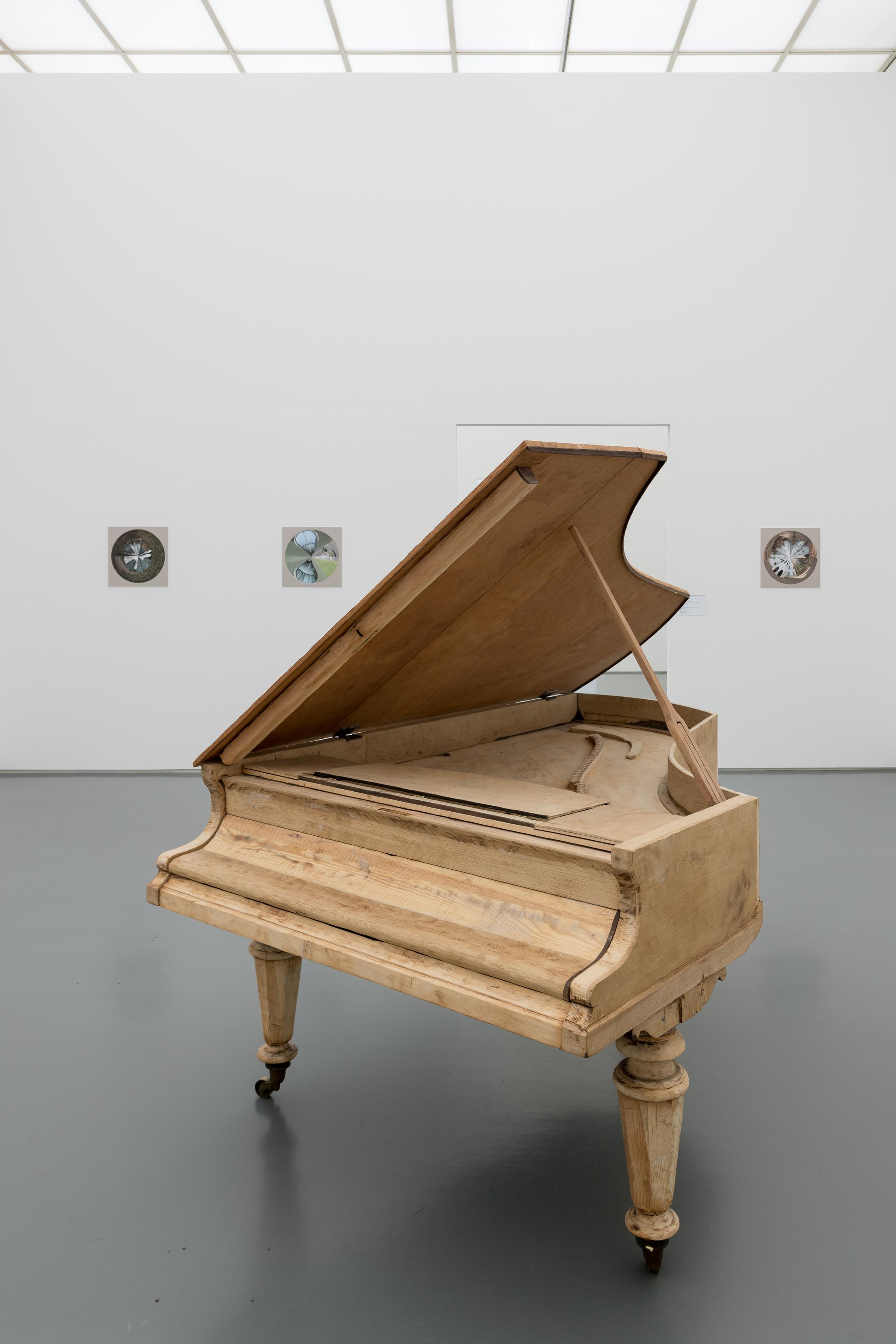 Exhibition View Dominic Michel Soloshow (view on Allée de l'Arlequin (14), 2020) at Aargauer Kunsthaus, Aarau, 2020 / Photo: Ullmann Photography / Courtesy: the artist and Aargauer Kunsthaus