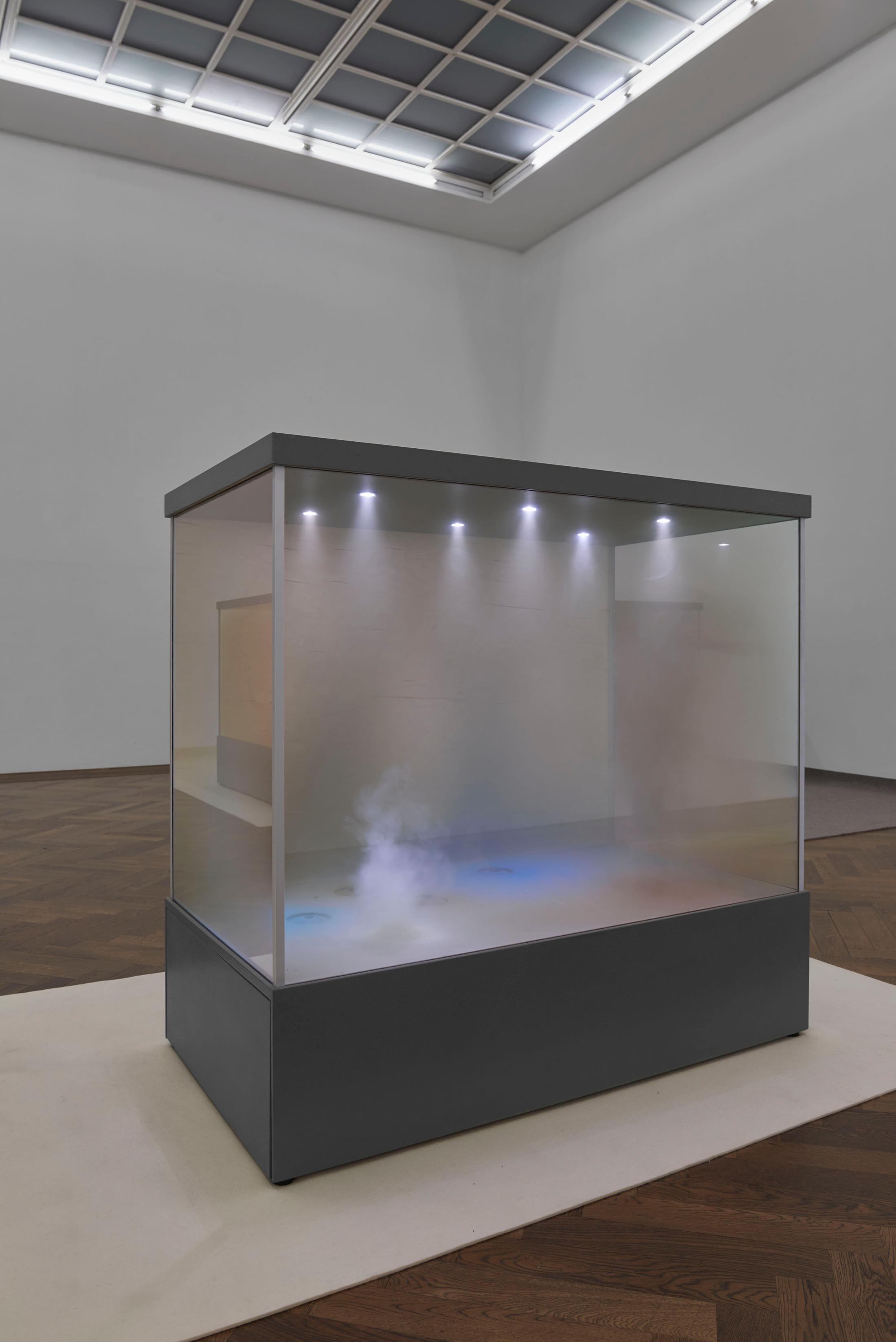 Exhibition View Dora Budor Soloshow «I am Gong» at Kunsthalle Basel / Photo: Philipp Hänger / Courtesy: the artist