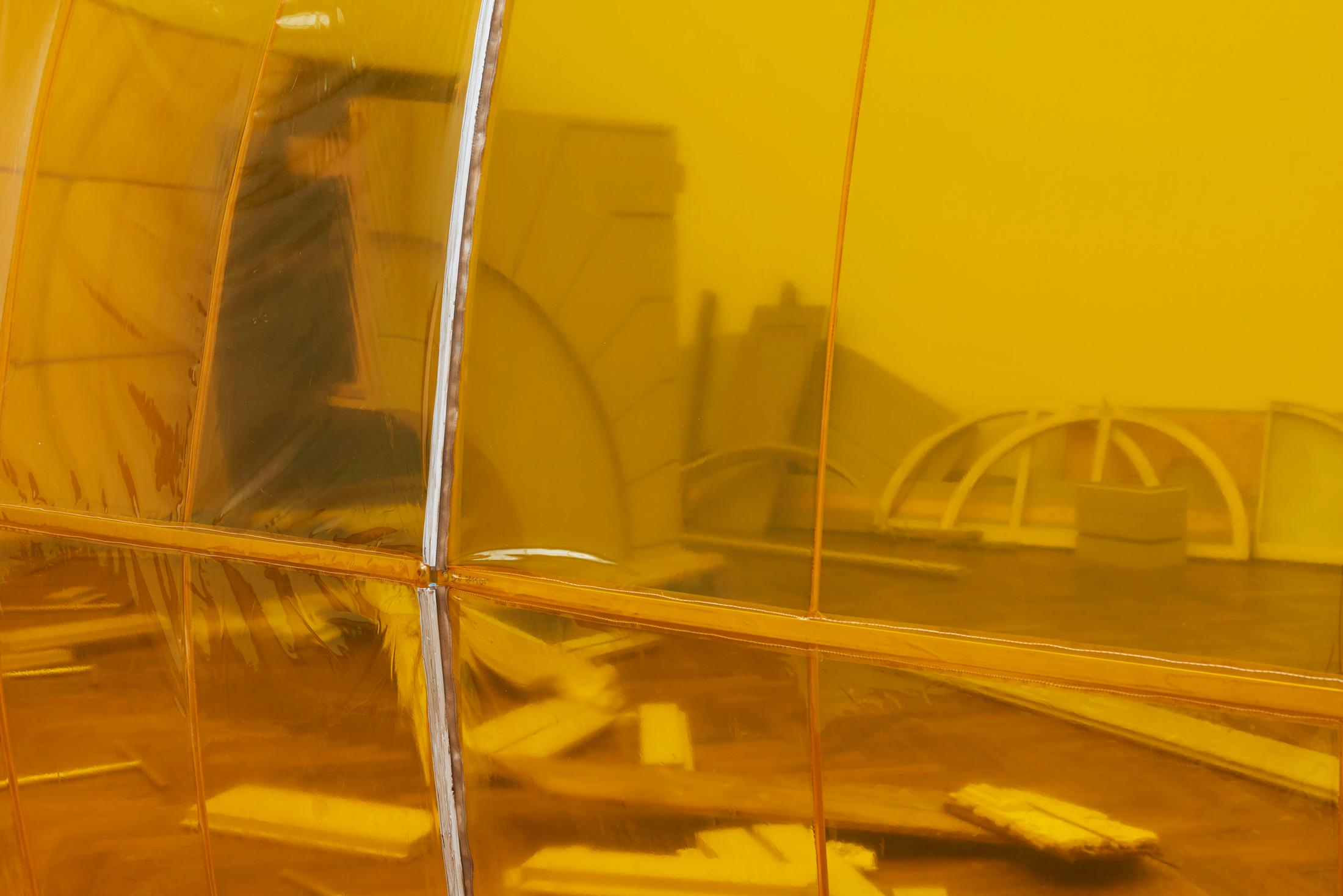 Exhibition View Dora Budor Soloshow «I am Gong» at Kunsthalle Basel / Photo: Philipp Hänger / Courtesy: the artist