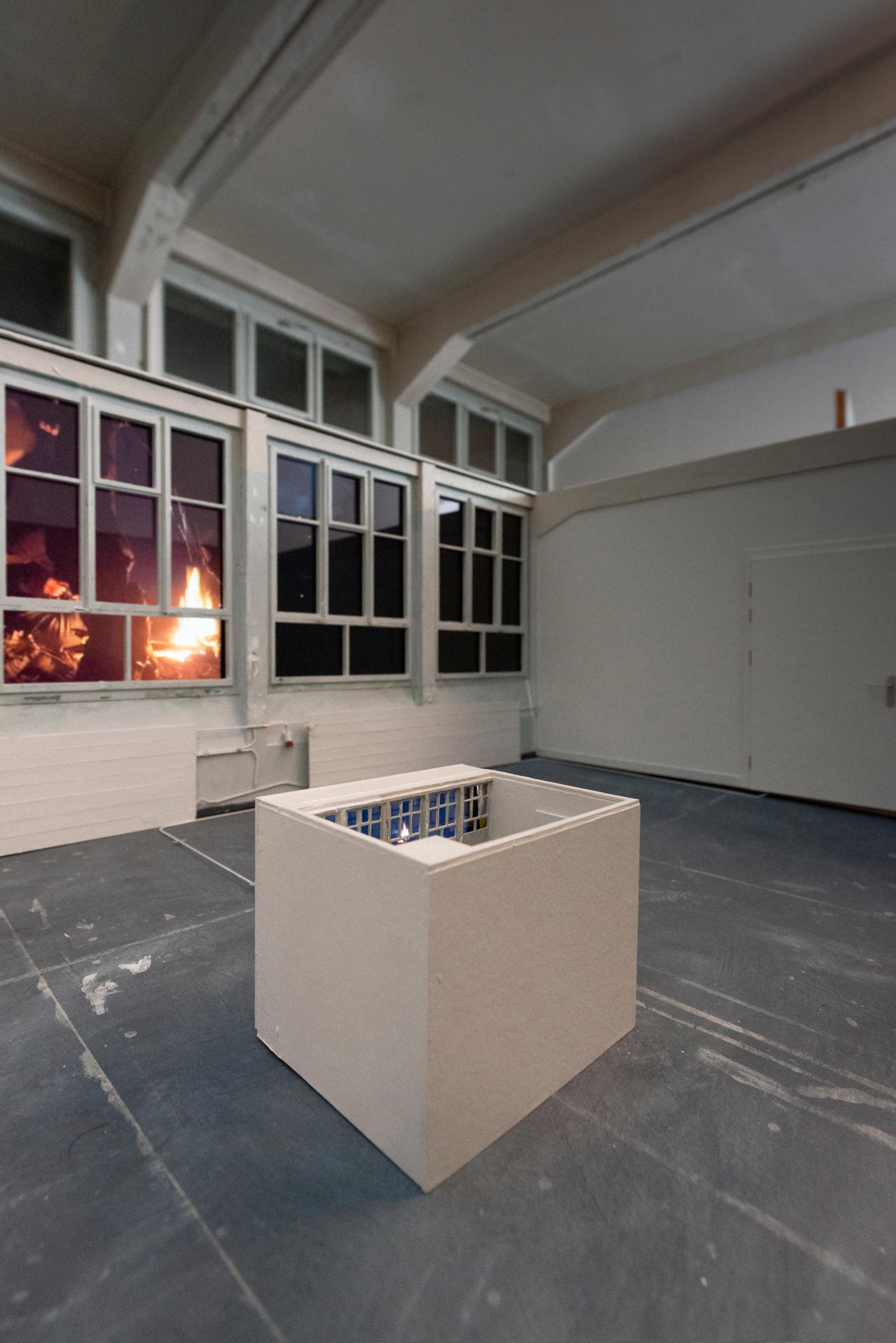 Exhibition View Dorine Aguerre and Rémi Dufay Duo Show «Tout ce qui couvrait une vie humaine déjà scintillait» at Soul2Soul, Geneva, 2021 / Photo: Yvan Alvarez / Courtesy: the artists and Soul2Soul