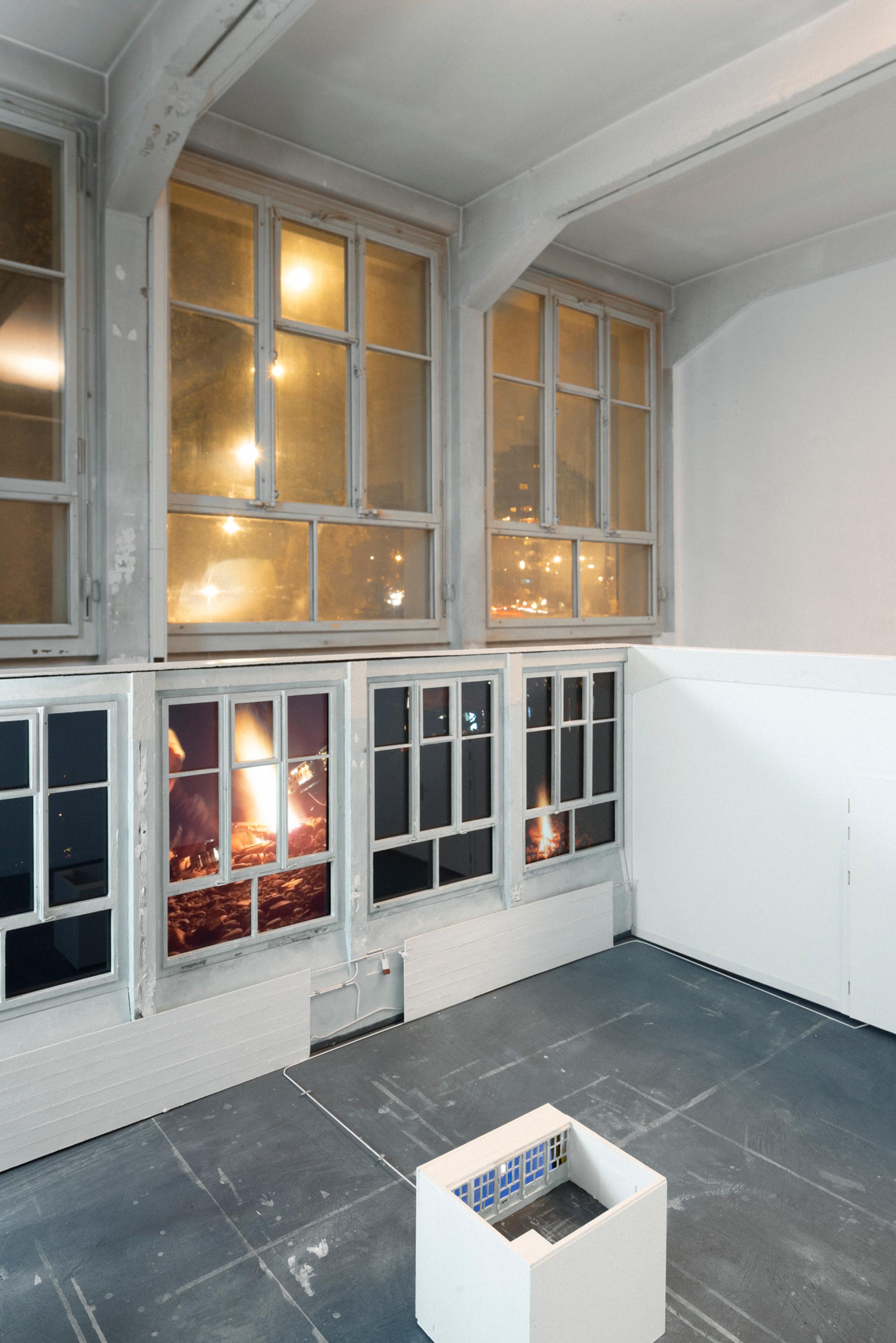 Exhibition View Dorine Aguerre and Rémi Dufay Duo Show «Tout ce qui couvrait une vie humaine déjà scintillait» at Soul2Soul, Geneva, 2021 / Photo: Yvan Alvarez / Courtesy: the artists and Soul2Soul