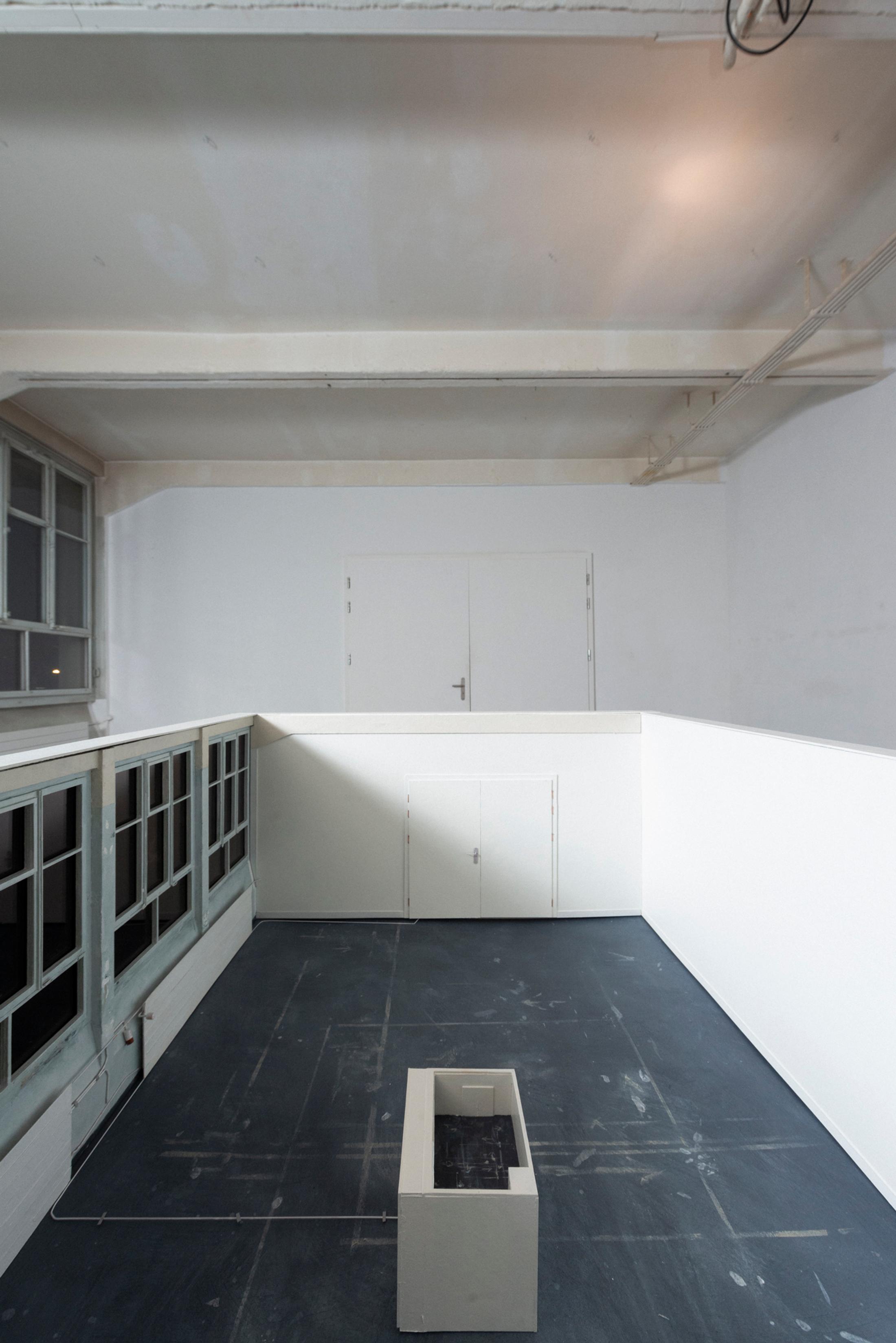 Exhibition View Dorine Aguerre and Rémi Dufay Duo Show «Tout ce qui couvrait une vie humaine déjà scintillait» at Soul2Soul, Geneva, 2021 / Photo: Yvan Alvarez / Courtesy: the artists and Soul2Soul