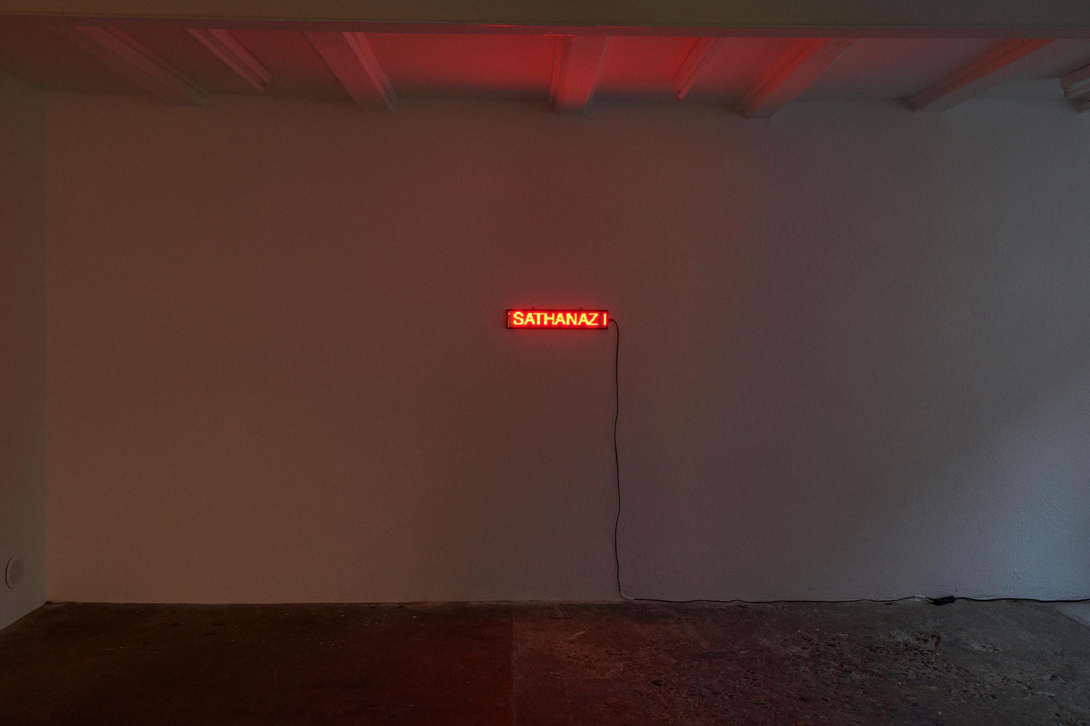 Exhibition View Dorota Gawęda and Eglė Kulbokaitė Soloshow «Mouthless; view on Enclosure (III), 2020» at WallRiss, Fribourg, 2020 / Photo: Guillaume Baeriswyl / Courtesy: Fri Art Kunsthalle