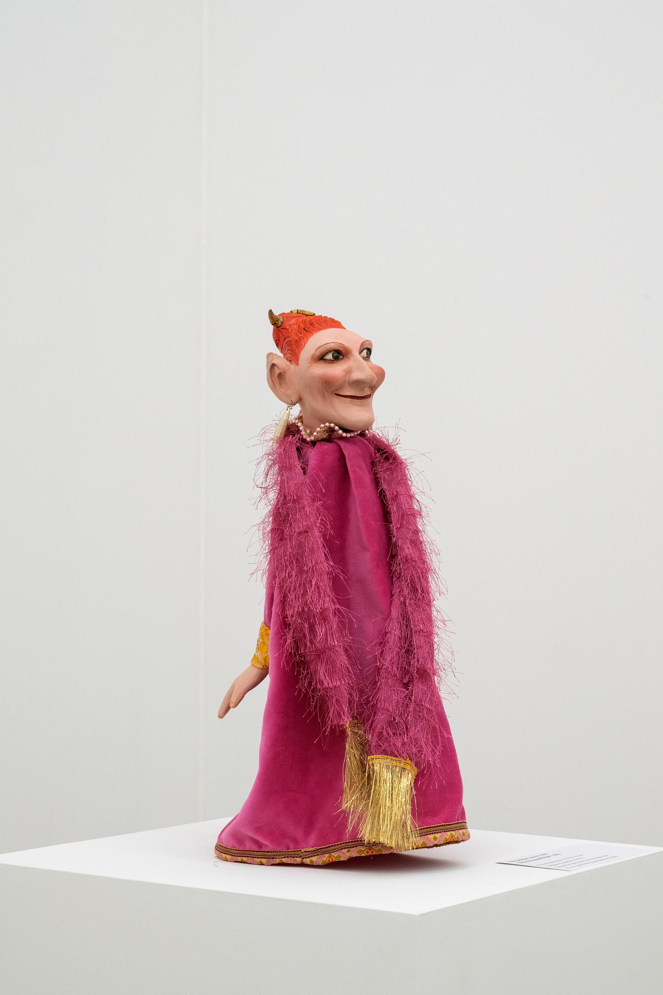 Exhibition View Group Show «Eine Frau ist eine Frau ist eine Frau...; view on Olivia Etter, Olivia Kasperlifigur, 1993» at Aargauer Kunsthaus, Aarau, 2022-2023 / Photo: Zoe Tempest / Courtesy: the artist and Aargauer Kunsthaus