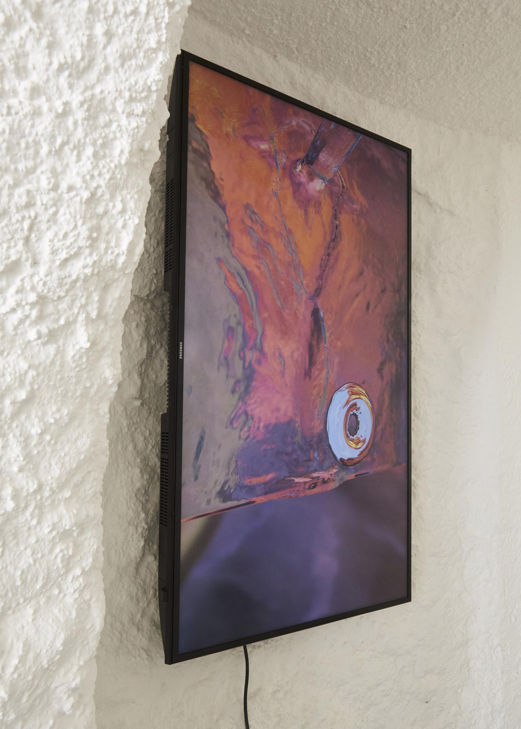 Exhibition View Groupshow «Either it is raining or it is not (at a particular space and time) ; view on Philip Ortelli, Doomsday Doughnut, 2018» at WallRiss, Fribourg, 2019 / Photo: Guillaume Baeriswyl