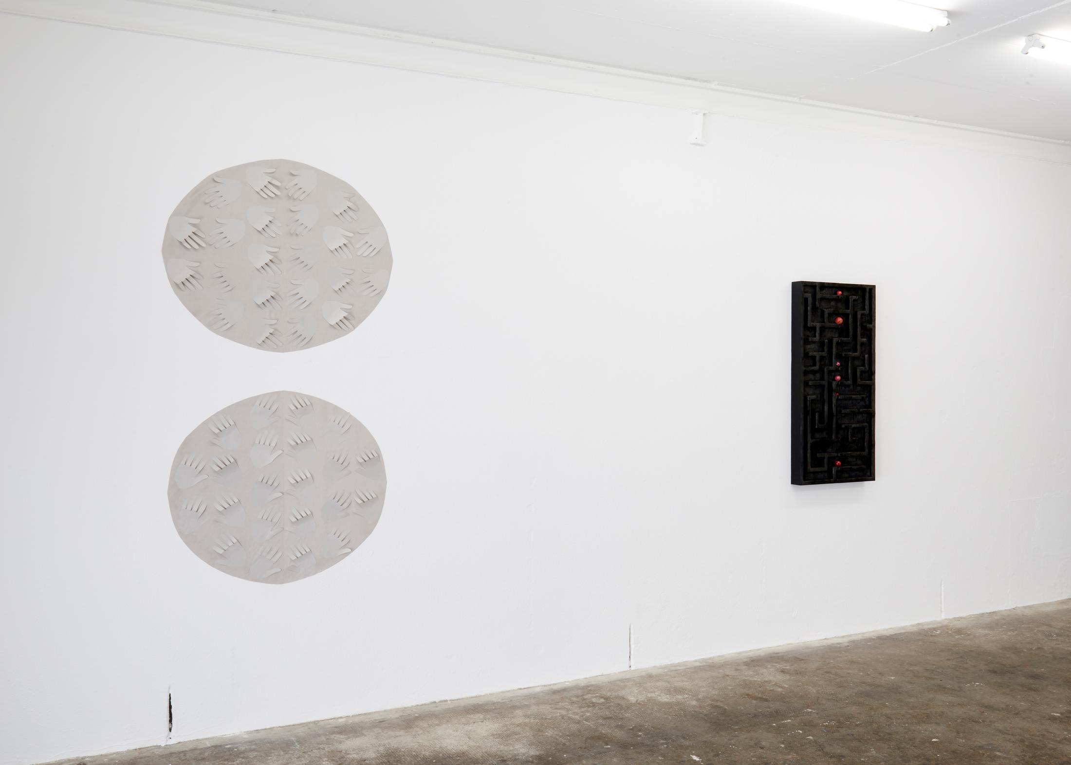 Exhibition View Groupshow «Either it is raining or it is not (at a particular space and time)» at WallRiss, Fribourg, 2019 / Photo: Guillaume Baeriswyl