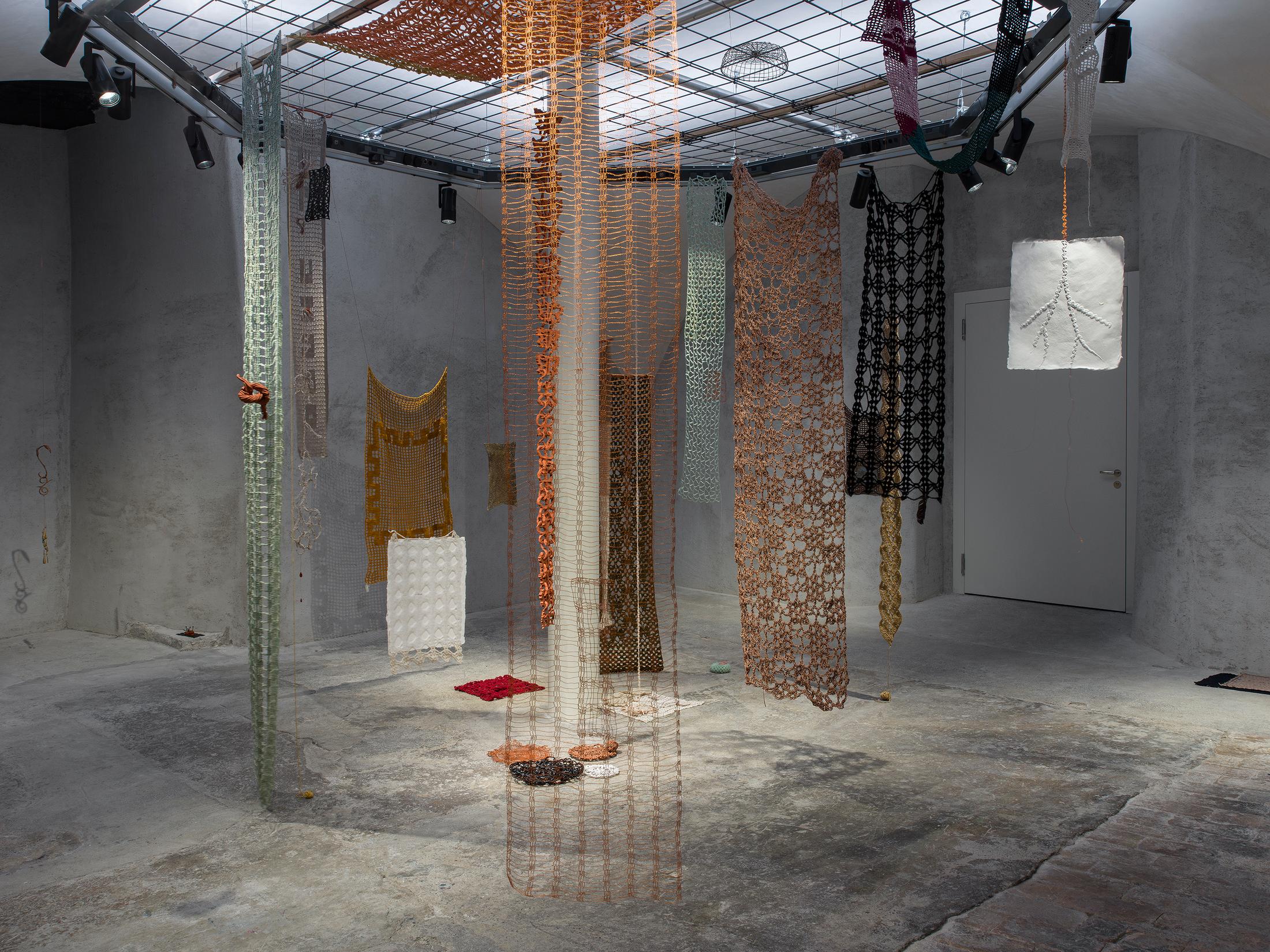 Exhibition View ektor garcia «nudos de tiempo» at Cabaret Voltaire, Zurich, 2022 / Photo: Cabaret Voltaire, Cedric Mussano / Courtesy: the artist and Cabaret Voltaire