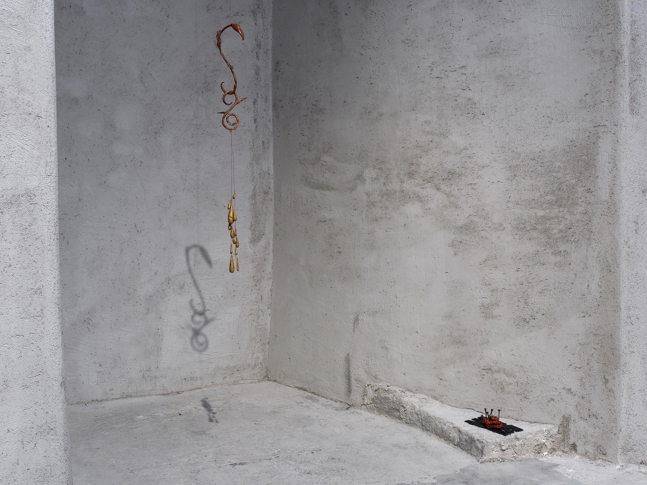 Exhibition View ektor garcia «nudos de tiempo» at Cabaret Voltaire, Zurich, 2022 / Photo: Cabaret Voltaire, Cedric Mussano / Courtesy: the artist and Cabaret Voltaire