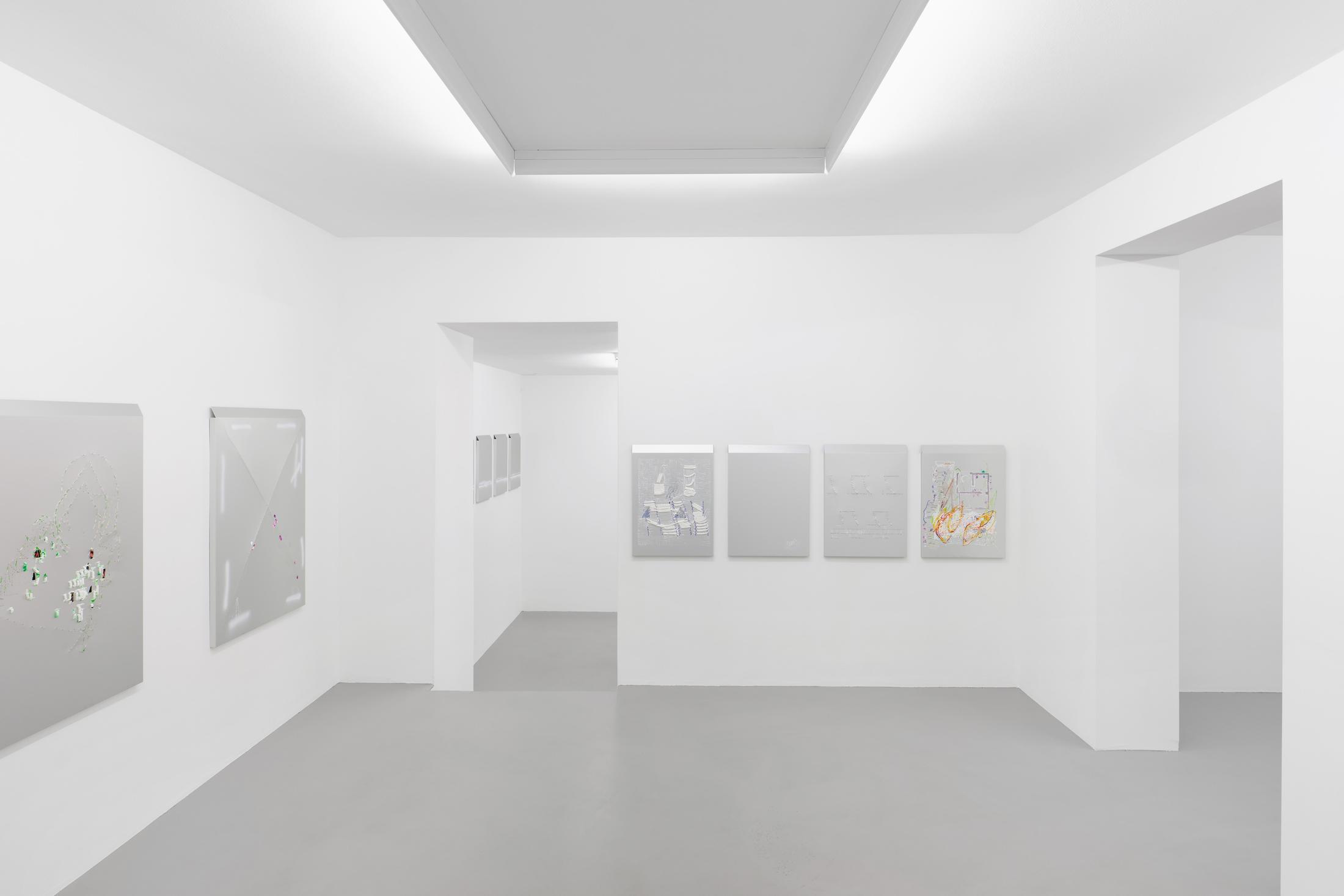 Exhibition View Elza Sile Solo Show «kitten in a fridge» at GALERIE PHILIPPZOLLINGER, Zurich, 2021 / Photo: Conradin Frei / Courtesy: the artist and GALERIE PHILIPPZOLLINGER