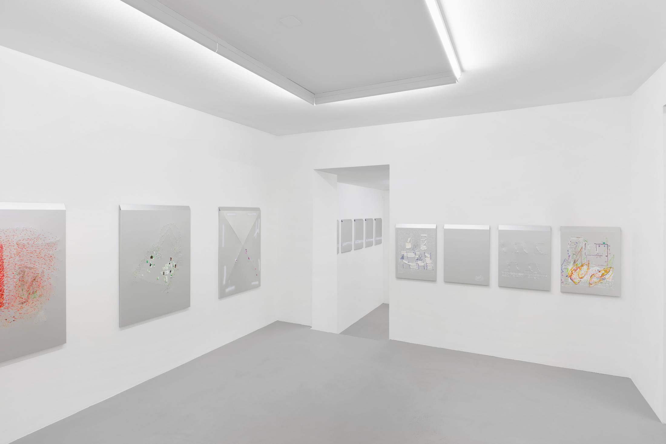 Exhibition View Elza Sile Solo Show «kitten in a fridge» at GALERIE PHILIPPZOLLINGER, Zurich, 2021 / Photo: Conradin Frei / Courtesy: the artist and GALERIE PHILIPPZOLLINGER