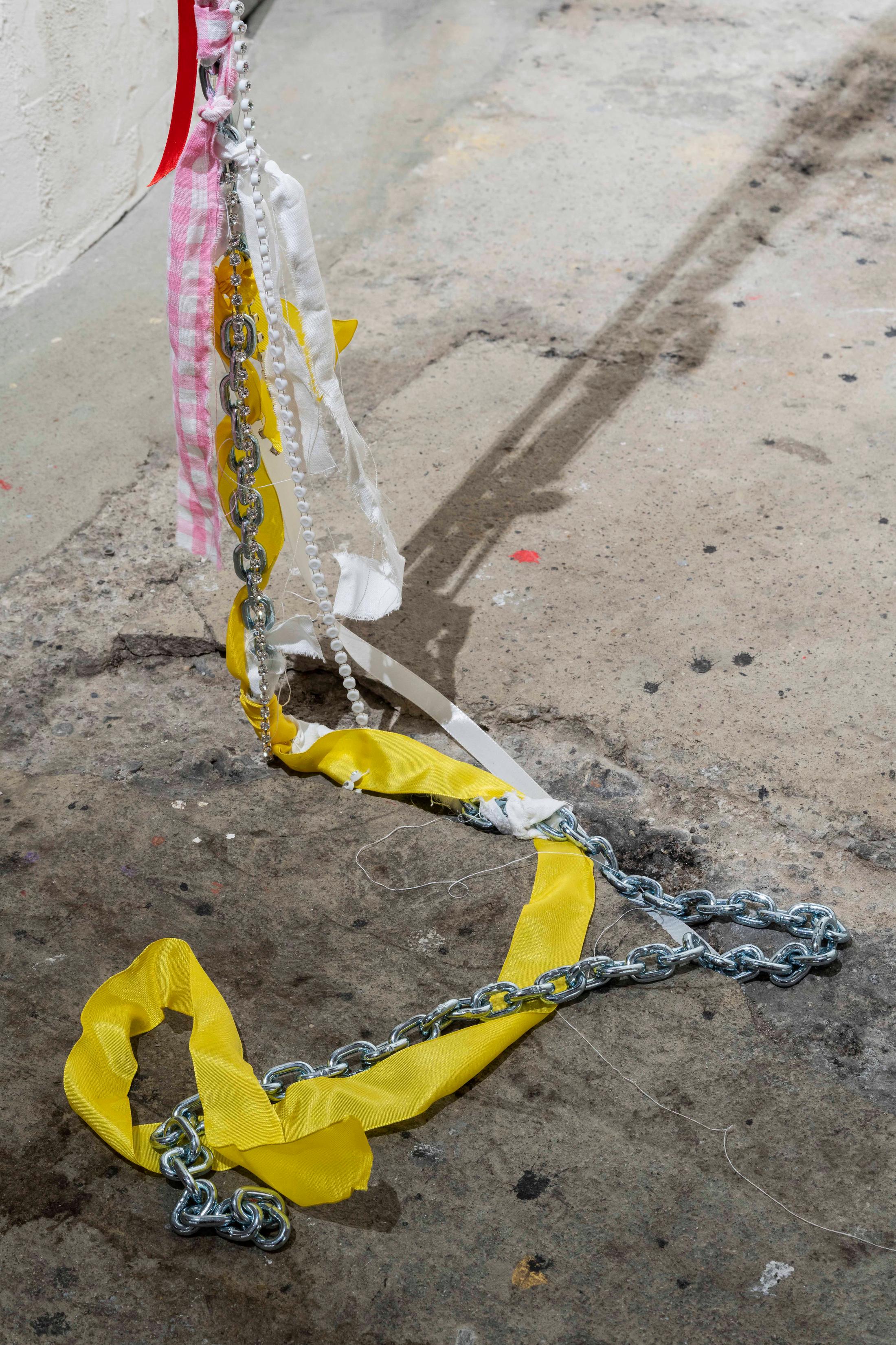 Exhibition View Emmy Hennings / Sitara Abuzar Ghaznawi Joint Exhibition (view on Sitara Abuzar Ghaznawi, Sculpture 1, 2020, detail) at Cabaret Voltaire, Zurich, 2020 / Photo: Gunnar Meier / Courtesy Sitara Abuzar Ghaznawi: the artist