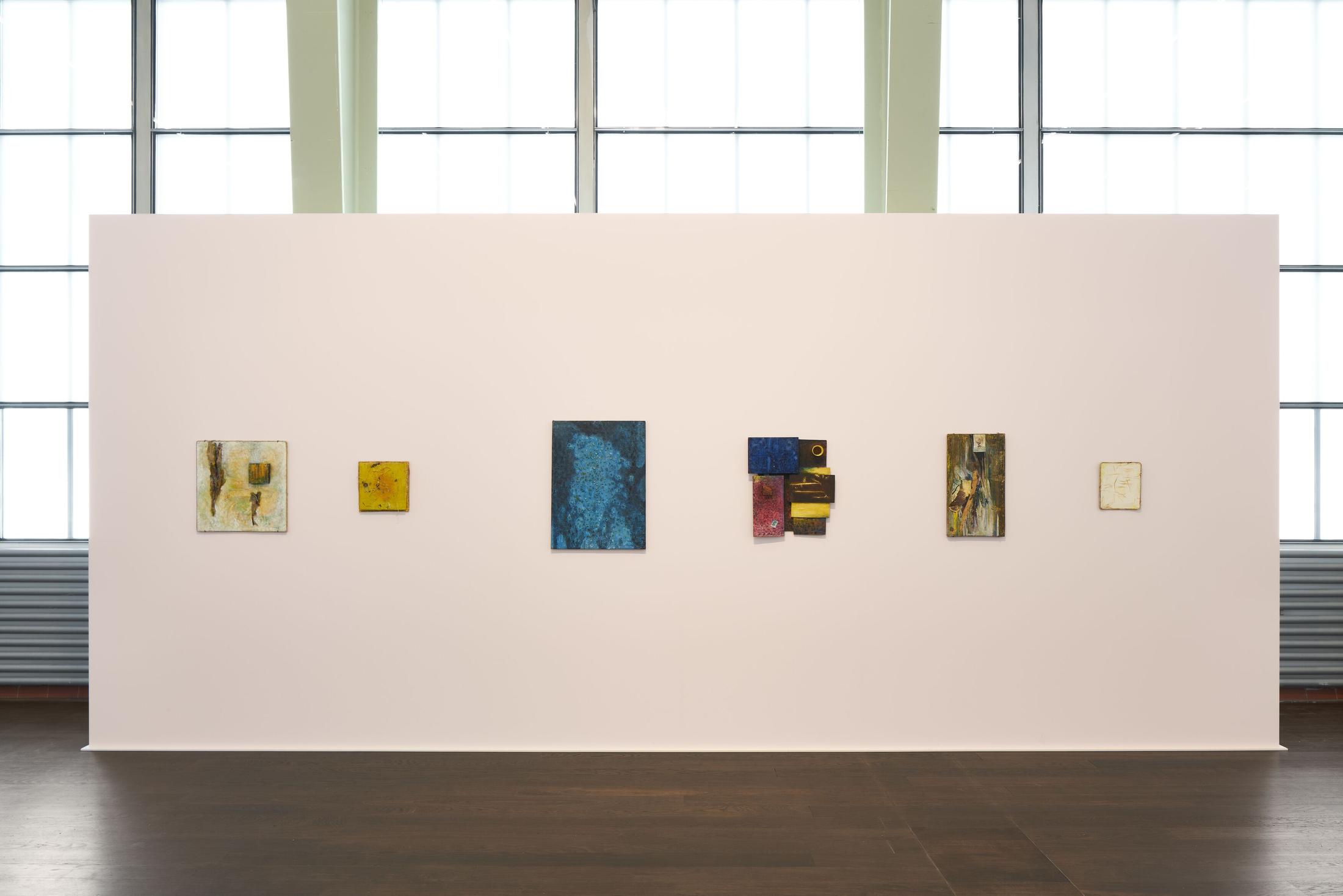 Exhibition View Erna Rosenstein Solo Show at Hauser & Wirth, Zurich, 2022-2023 / Photo: Jon Etter / Courtesy: The Estate of Erna Rosenstein / Adam Sandauer, Hauser & Wirth and Foksal Gallery Foundation