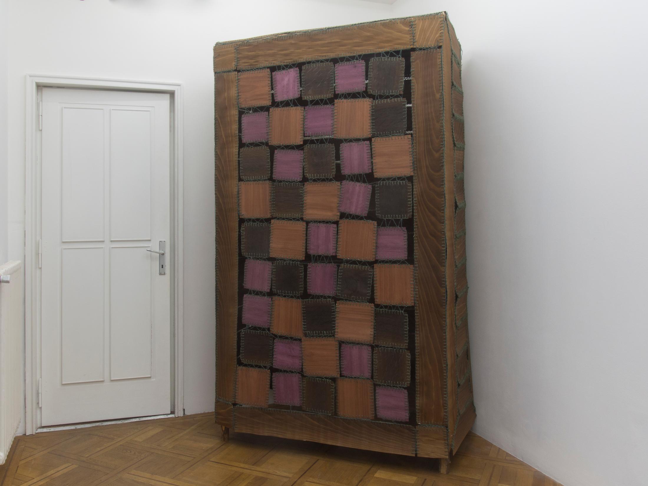 Exhibition View Groupshow «Exposition Collective; view on Charly Mirambeau, Branlante, 2019» at Silicon Malley, Prilly, 2019 / Courtesy: the artist and Silicon Malley