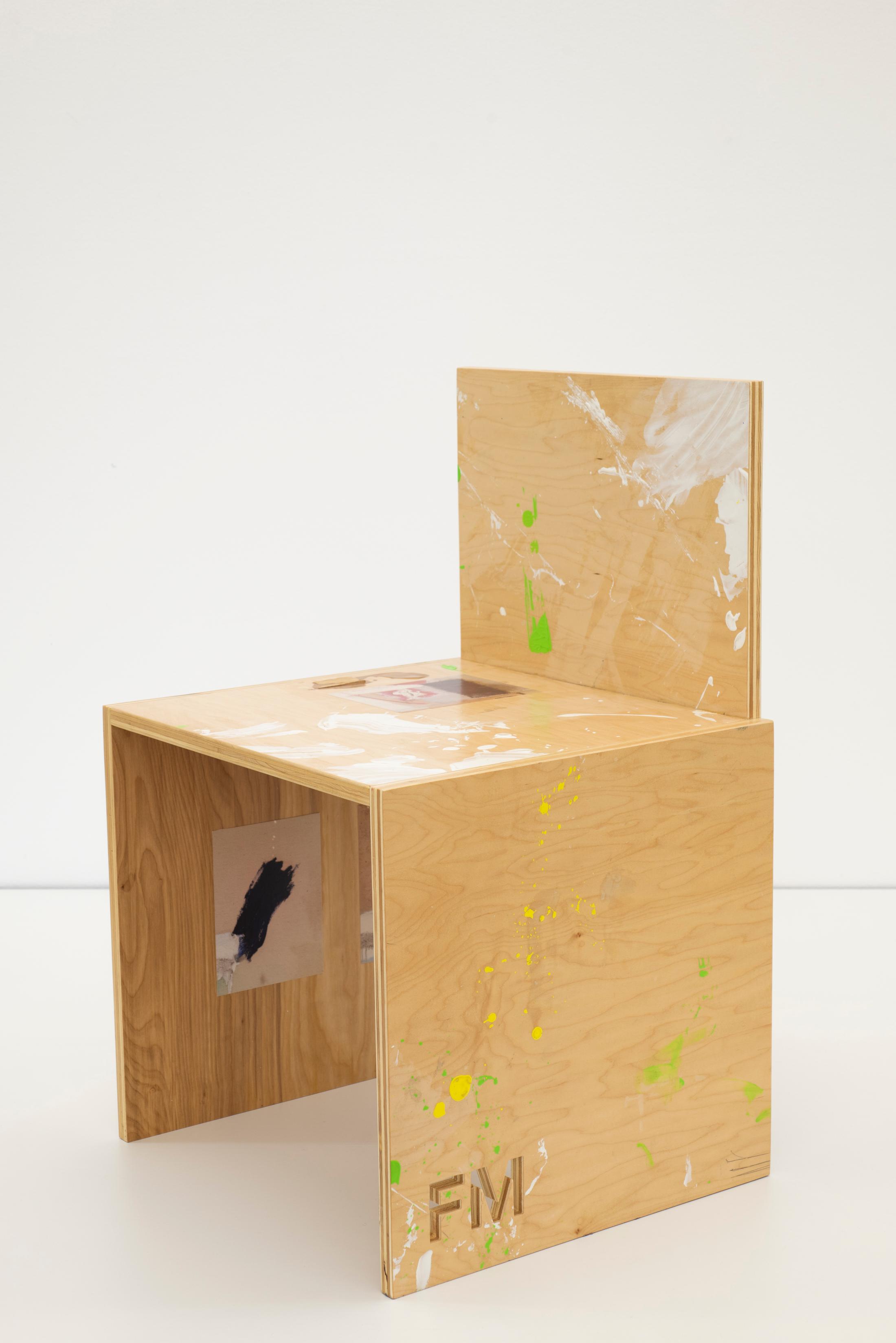 Exhibition View Fabian Marti Soloshow «I LÄBE NO; view on FM Studio Chair (Robert), 2019» at Galerie Peter Kilchmann, Zurich, 2019 / Photo: Sebastian Schaub / Courtesy: the artist and Galerie Peter Kilchmann